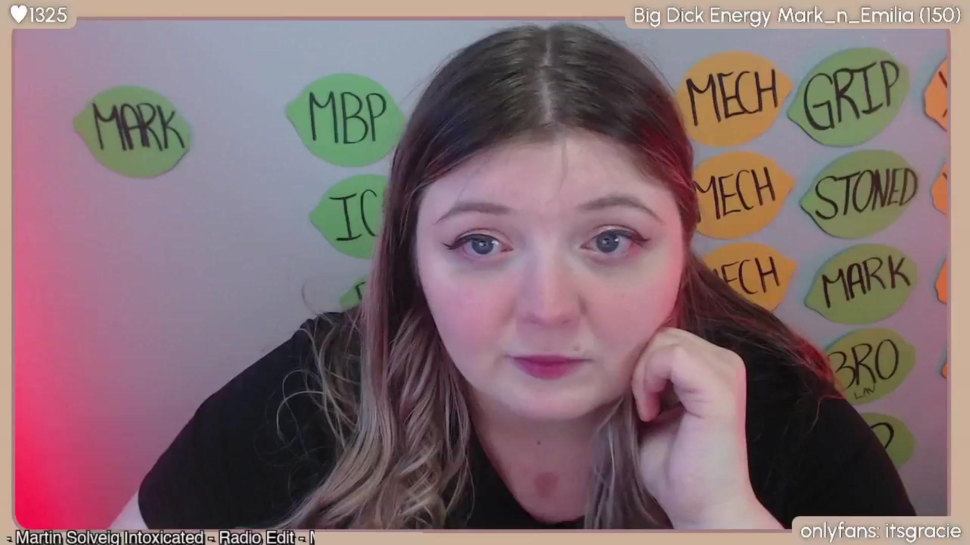 Gallery image thumbnail from Gracie's myfreecams stream on, 05/14/2024, 24:21 image 9 of 20