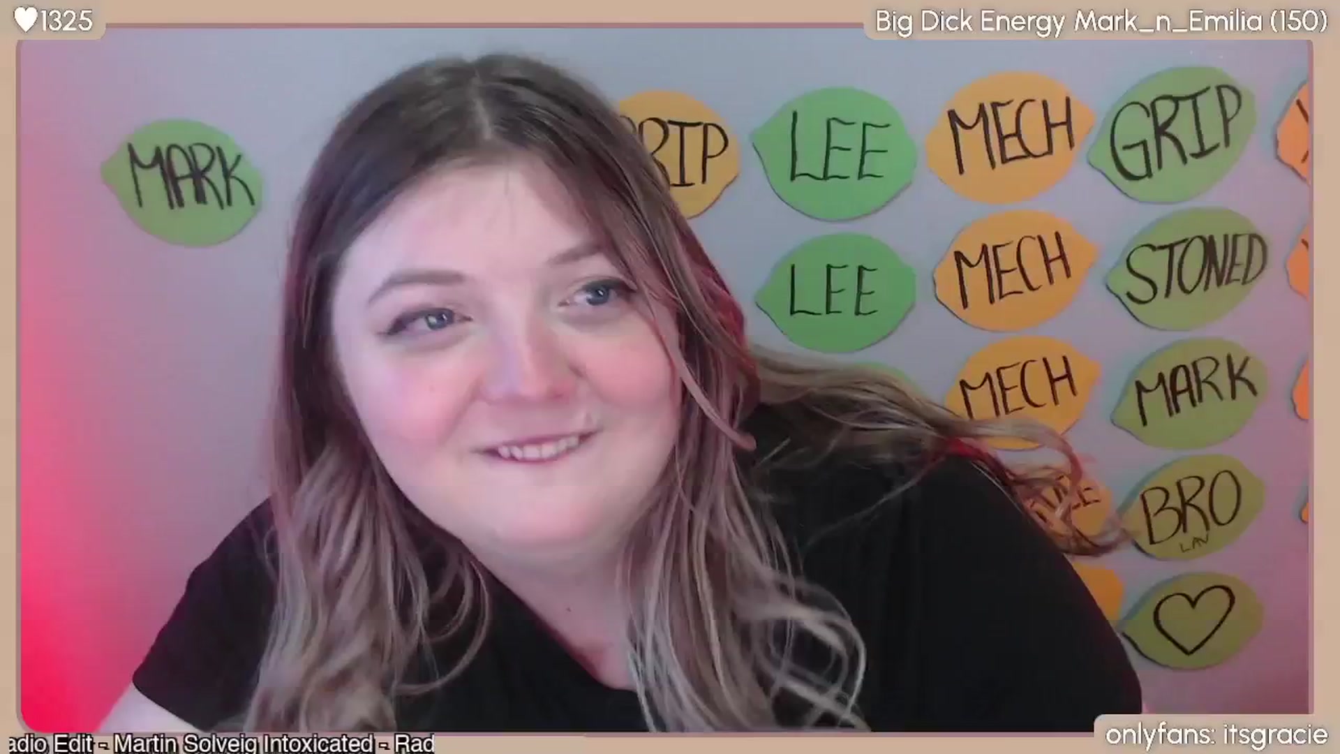 Gallery image thumbnail from Gracie's myfreecams stream on, 05/14/2024, 24:21 image 8 of 20
