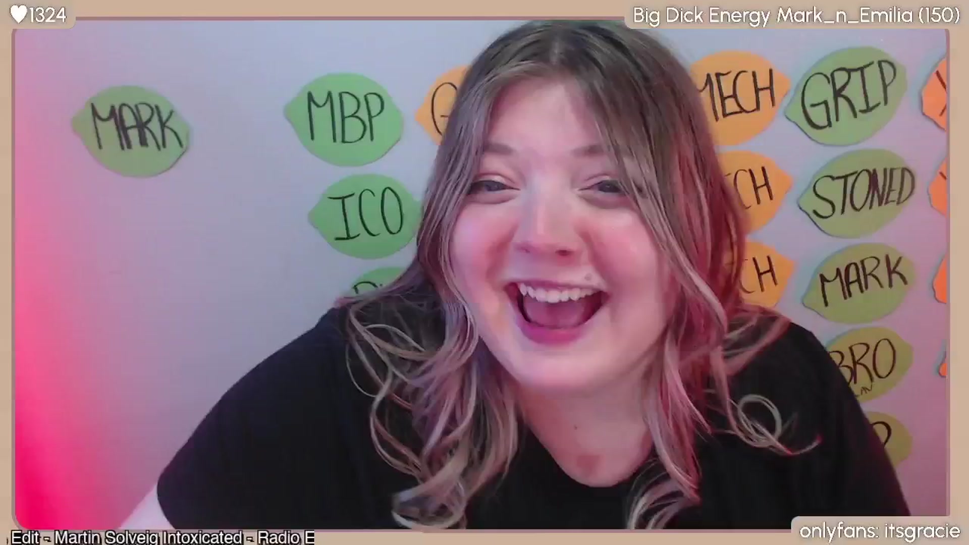 Gallery image thumbnail from Gracie's myfreecams stream on, 05/14/2024, 24:21 image 4 of 20