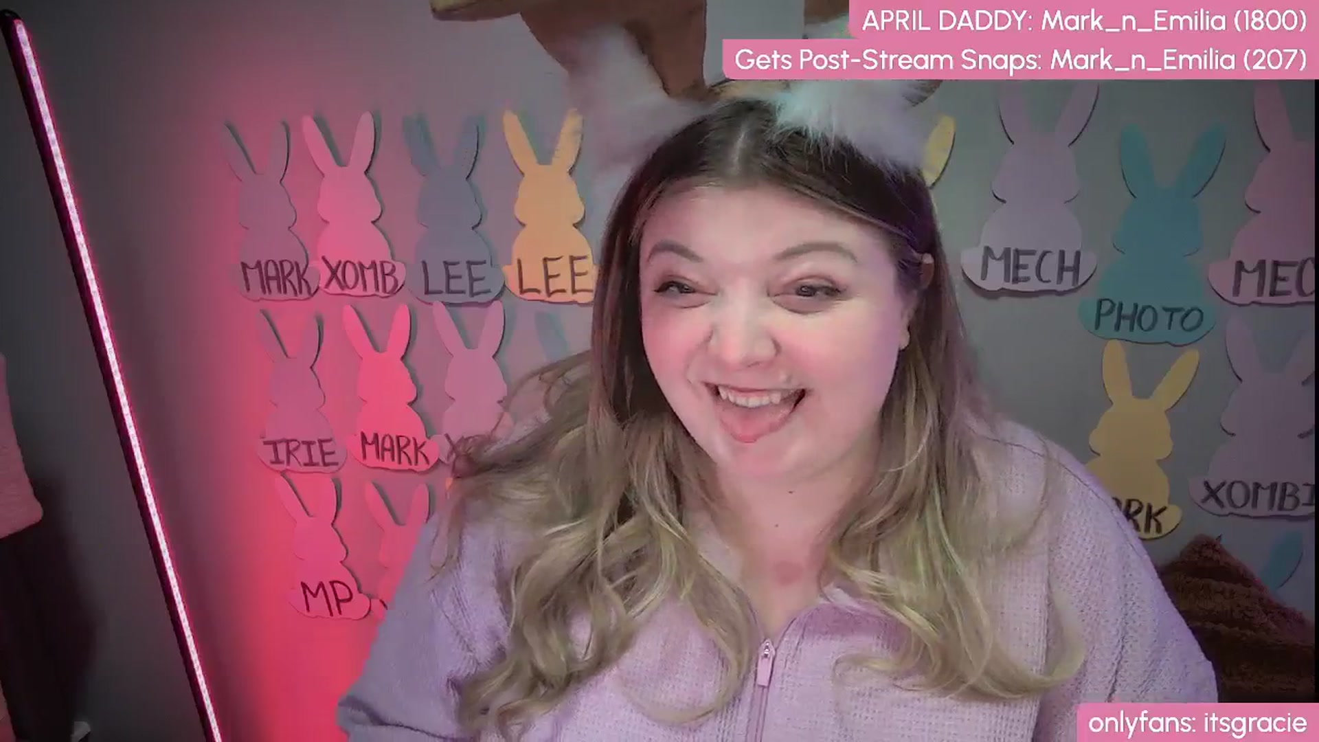 Gallery image thumbnail from Gracie's myfreecams stream on, 04/21/2025, 01:21 image 13 of 20