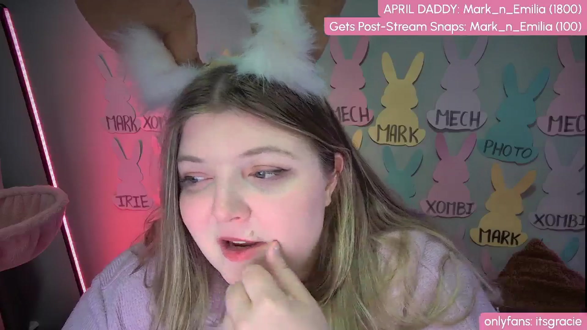 Gallery image thumbnail from Gracie's myfreecams stream on, 04/21/2025, 01:21 image 9 of 20