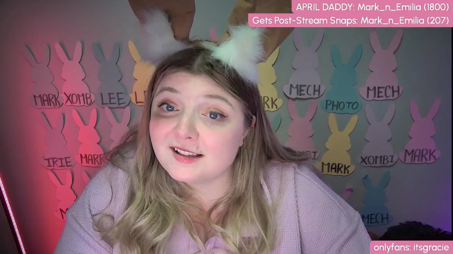 Gallery image thumbnail from Gracie's myfreecams stream on, 04/21/2025, 01:21 image 16 of 20