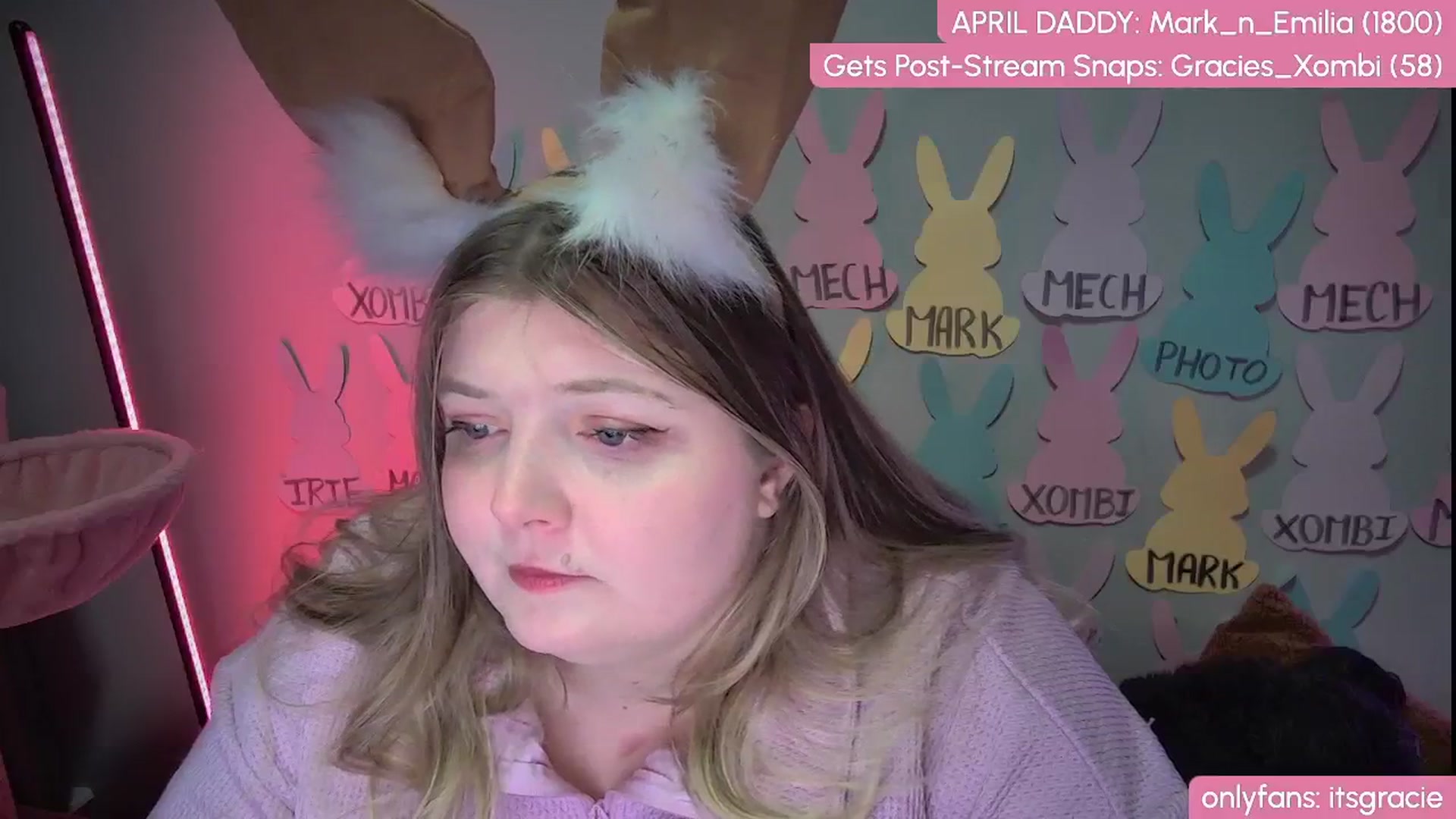 Gallery image thumbnail from Gracie's myfreecams stream on, 04/21/2025, 01:21 image 4 of 20