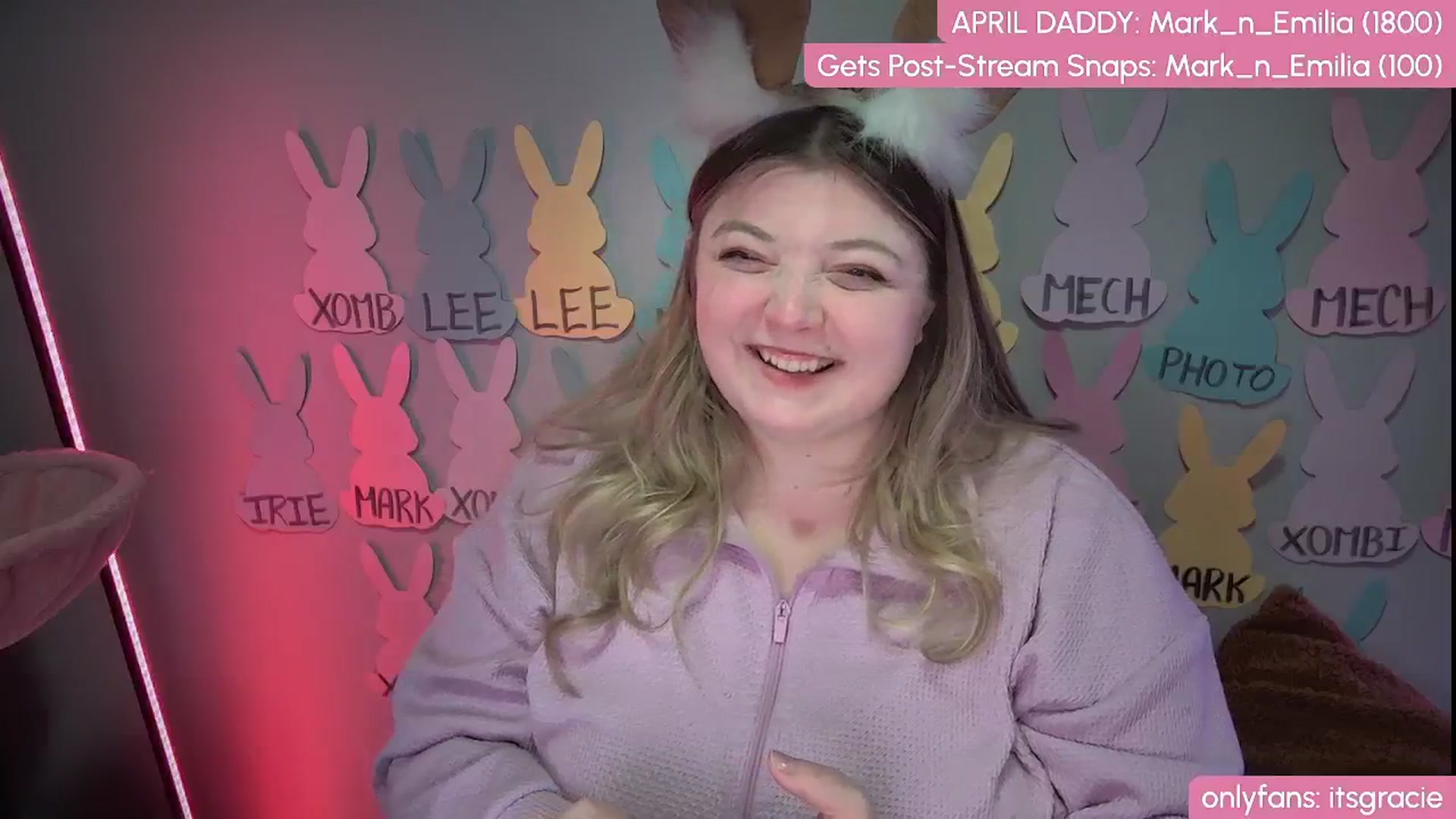 Gallery image thumbnail from Gracie's myfreecams stream on, 04/21/2025, 01:21 image 6 of 20