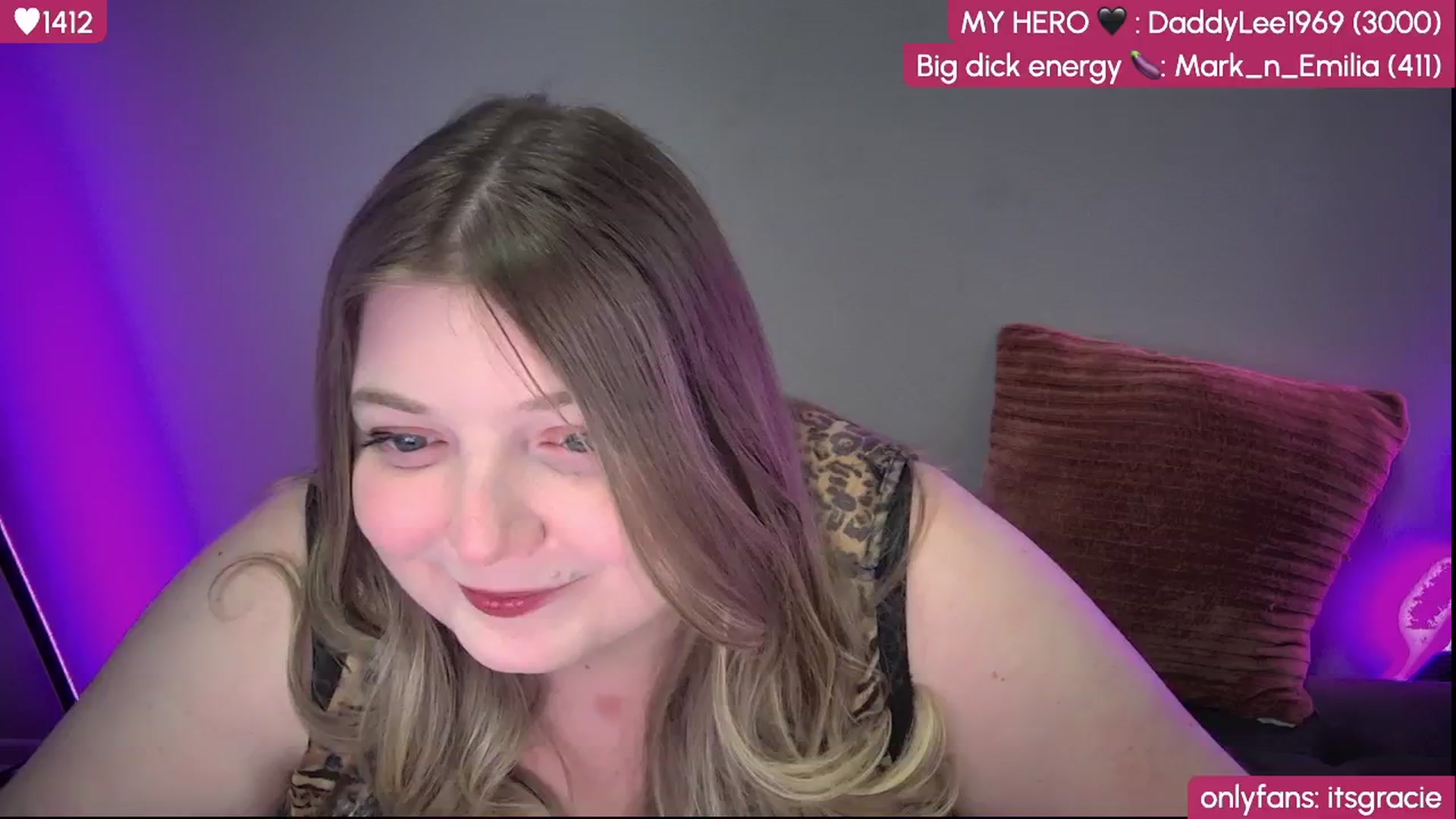 Gallery image thumbnail from Gracie's myfreecams stream on, 07/24/2025, 01:08 image 15 of 20