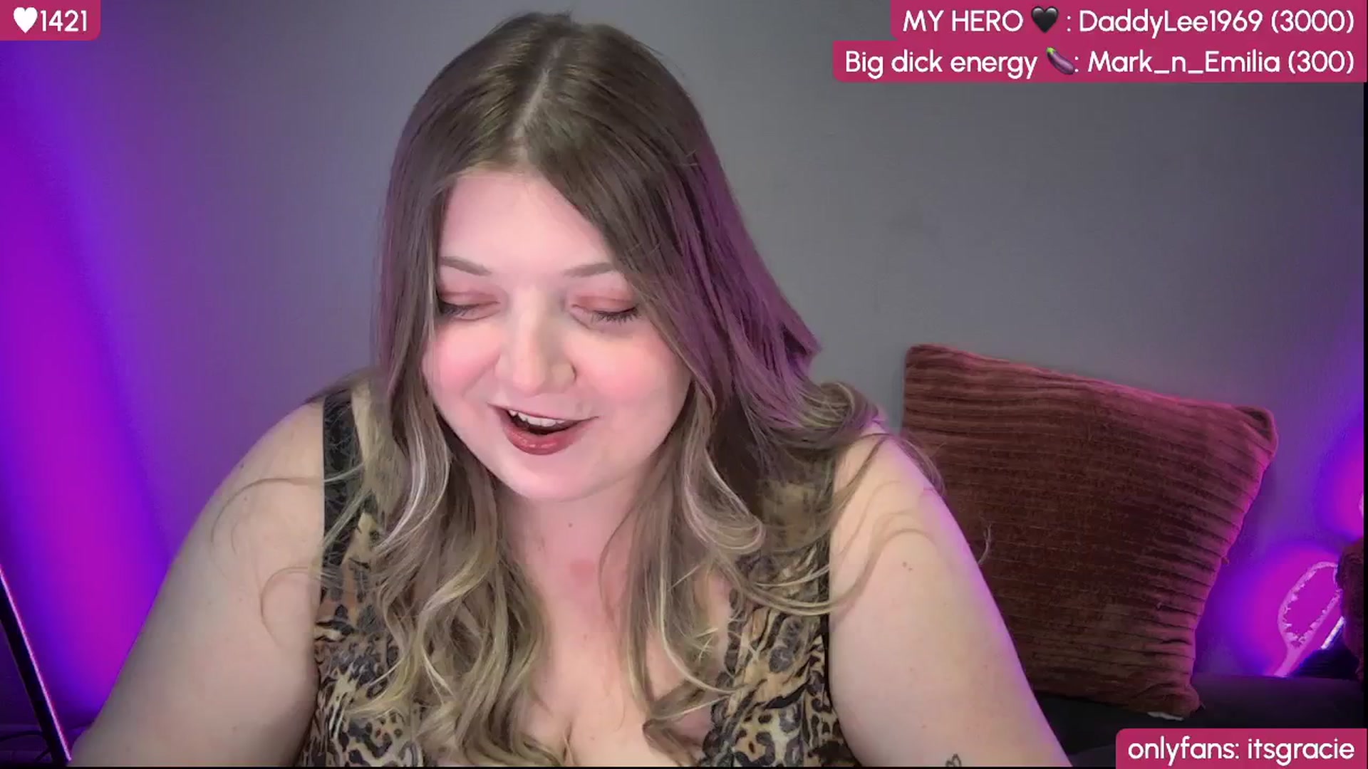 Gallery image thumbnail from Gracie's myfreecams stream on, 07/24/2025, 01:08 image 12 of 20