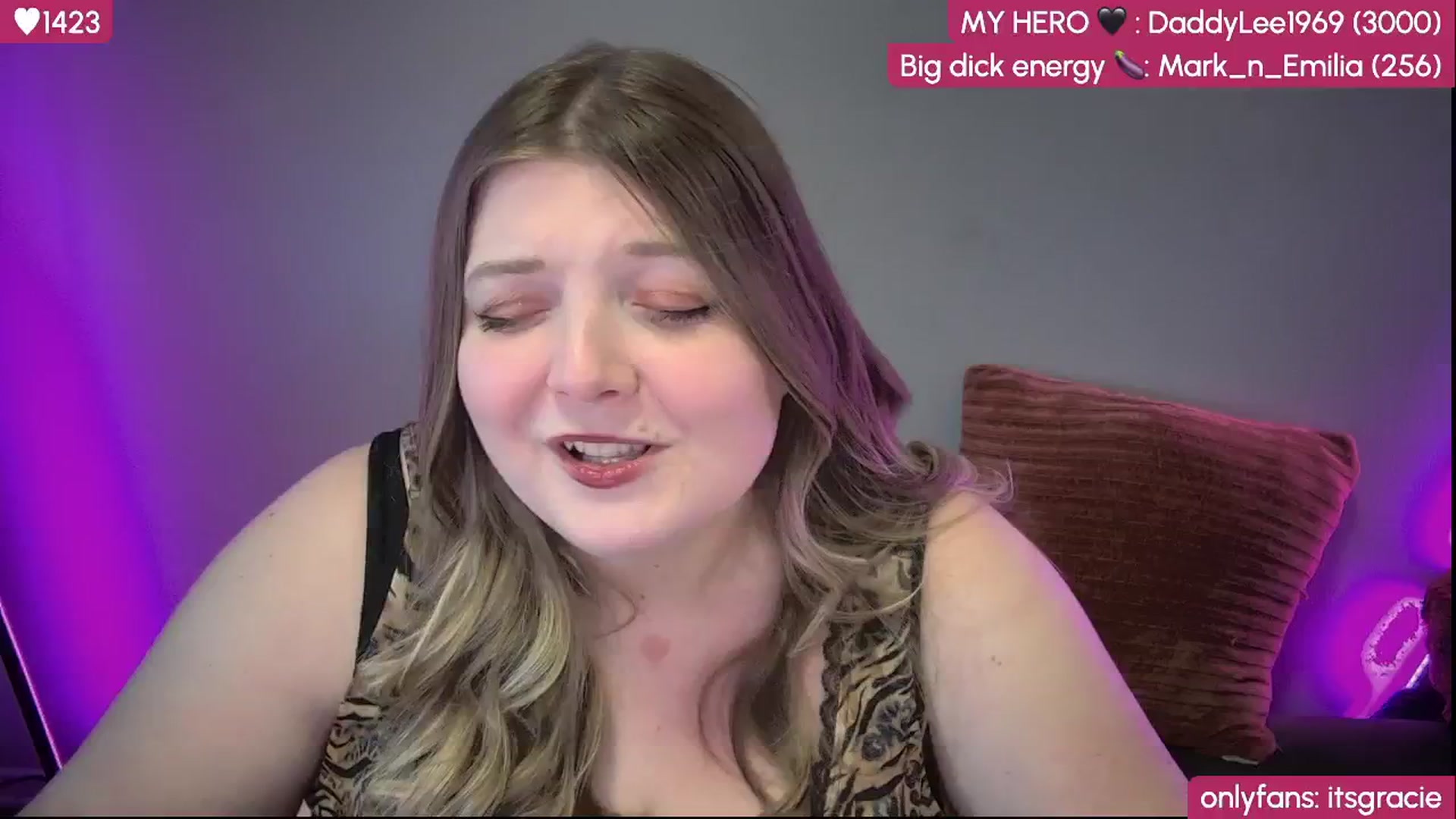 Gallery image thumbnail from Gracie's myfreecams stream on, 07/24/2025, 01:08 image 8 of 20