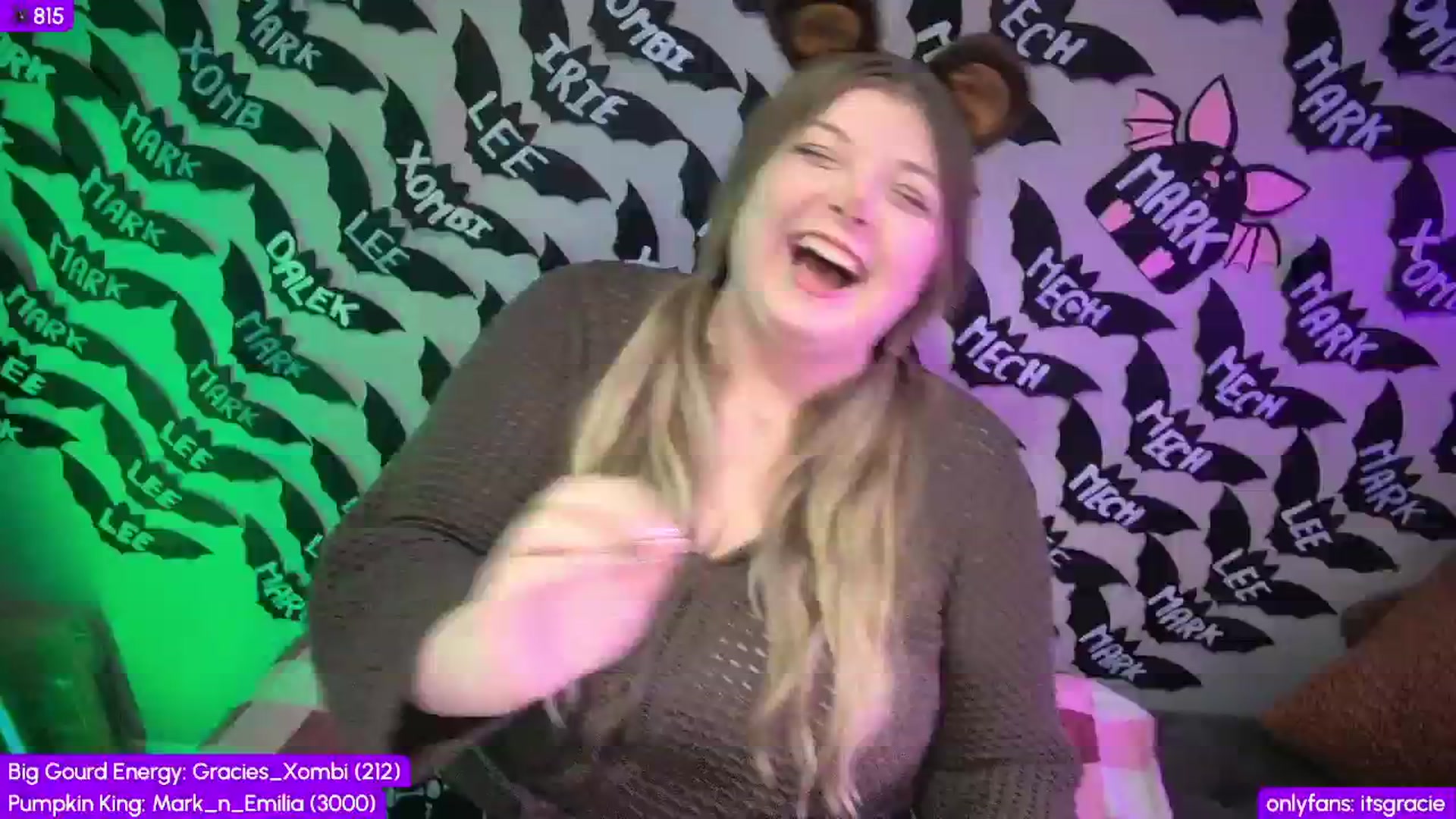 Gallery image thumbnail from Gracie's myfreecams stream on, 10/21/2025, 24:00 image 12 of 20