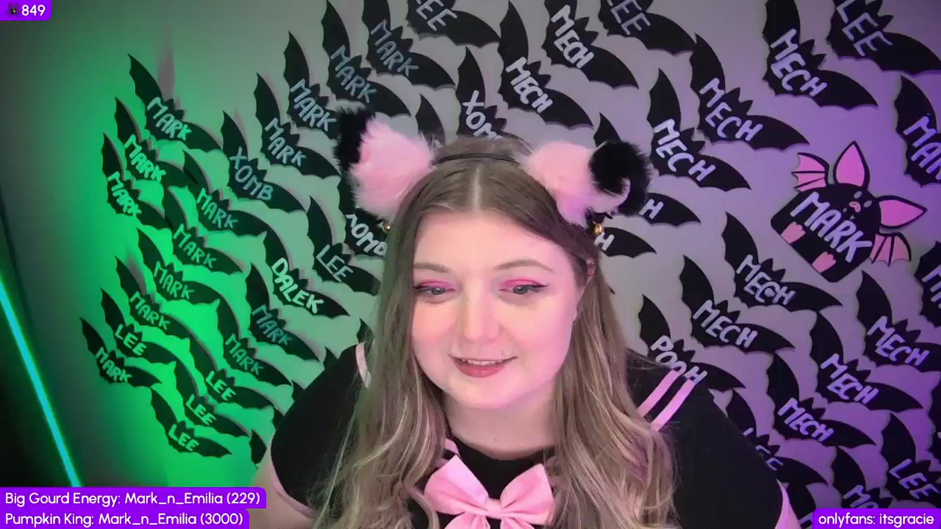 Gallery image thumbnail from Gracie's myfreecams stream on, 10/22/2025, 24:43 image 15 of 20