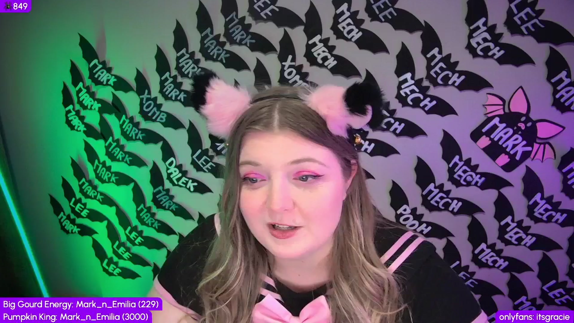 Gallery image thumbnail from Gracie's myfreecams stream on, 10/22/2025, 24:43 image 13 of 20