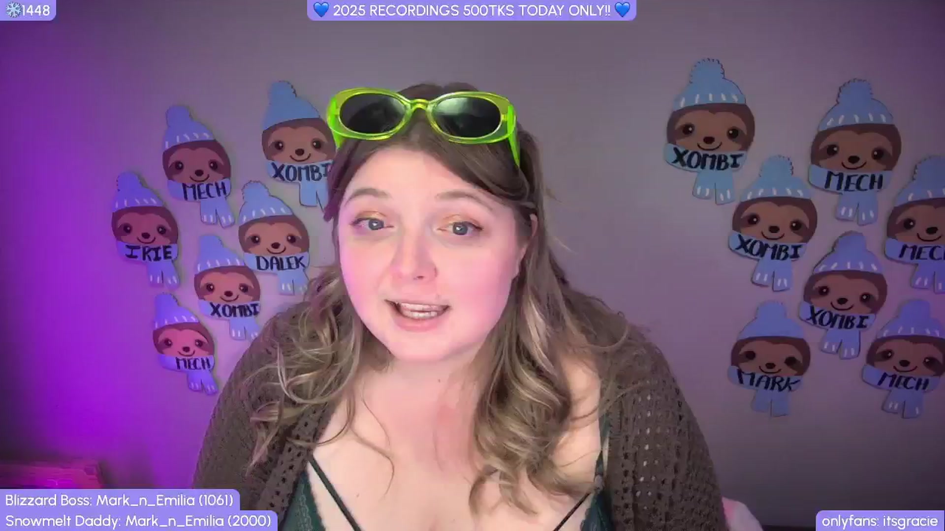 Gallery image thumbnail from Gracie's myfreecams stream on, 11/16/2025, 02:58 image 6 of 20