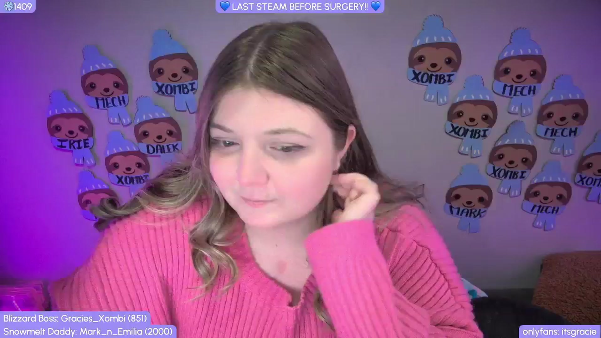 Gallery image thumbnail from Gracie's myfreecams stream on, 11/19/2025, 24:53 image 2 of 20