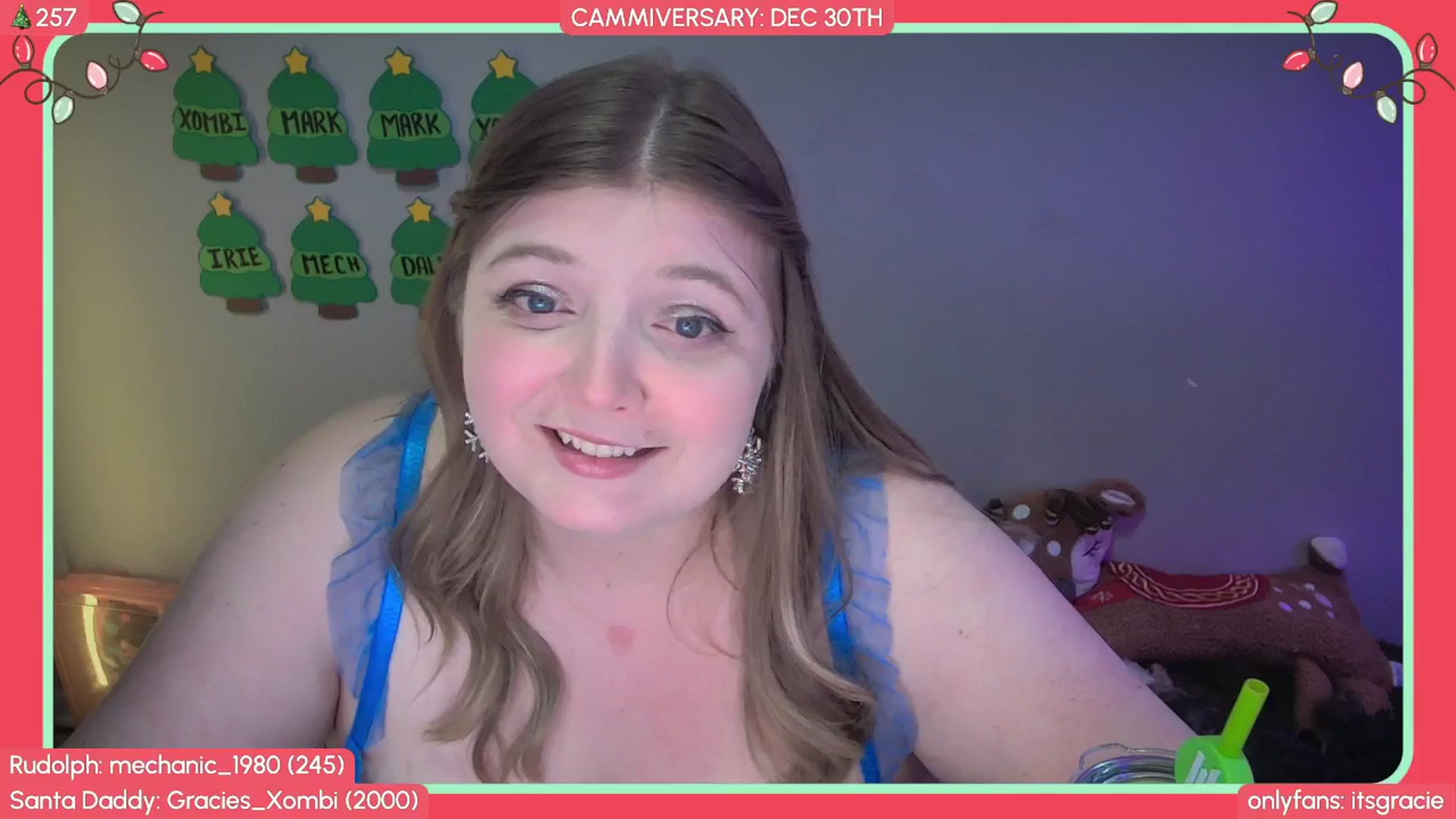 Gallery image thumbnail from Gracie's myfreecams stream on, 12/04/2025, 01:11 image 16 of 20