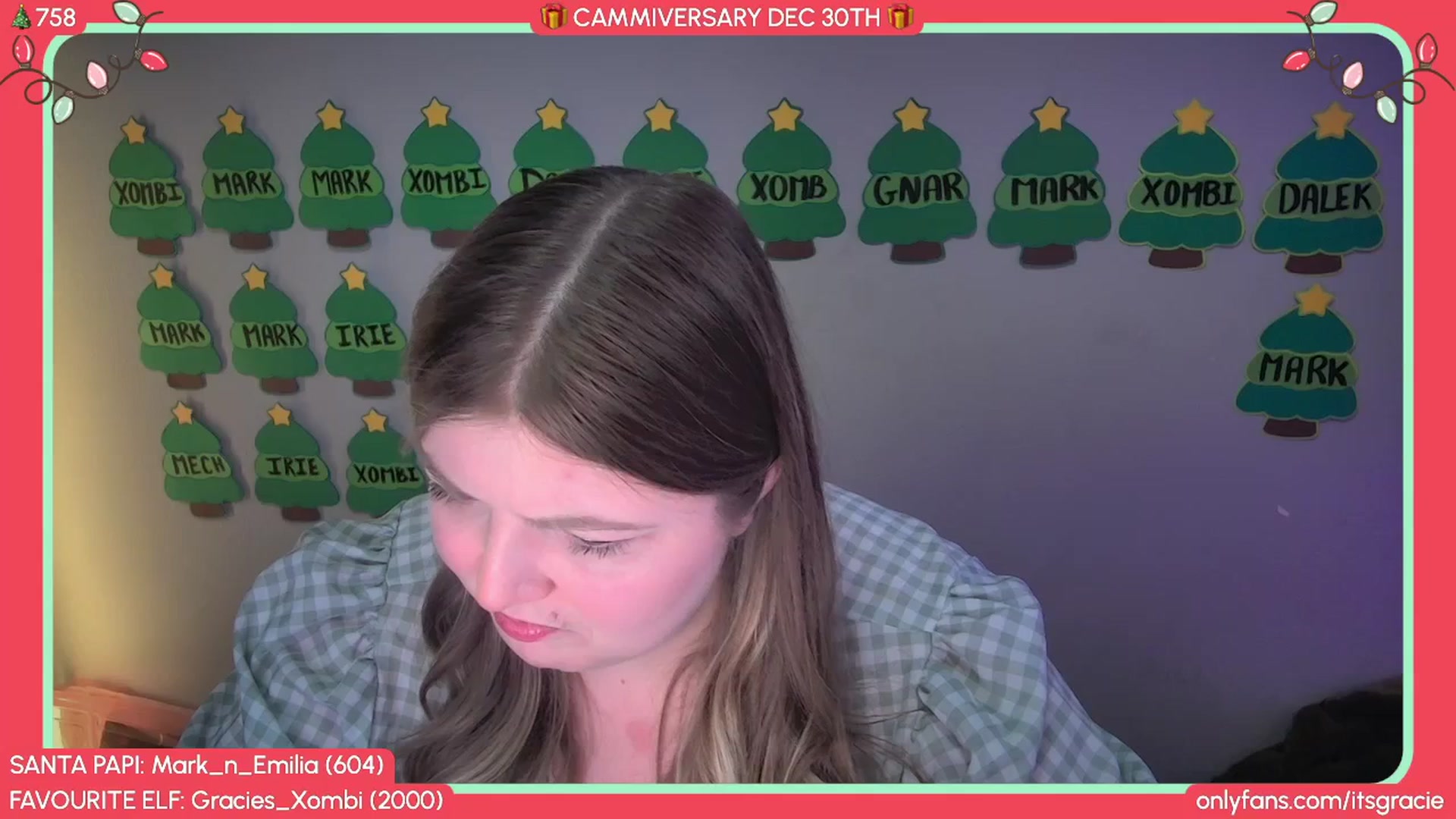 Gallery image thumbnail from Gracie's myfreecams stream on, 12/15/2025, 01:21 image 19 of 20