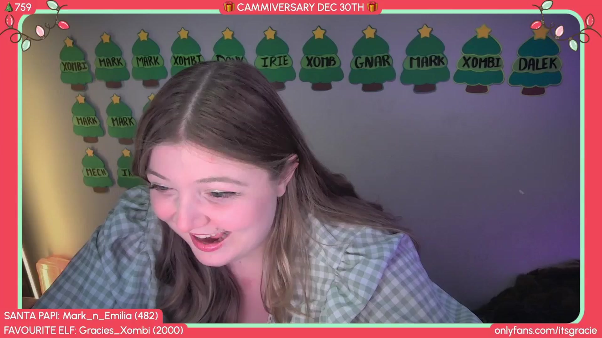 Gallery image thumbnail from Gracie's myfreecams stream on, 12/15/2025, 01:21 image 11 of 20