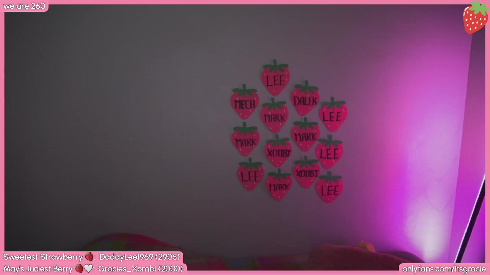Gallery image thumbnail from Gracie's myfreecams stream on, 05/03/2026, 24:58 image 19 of 20