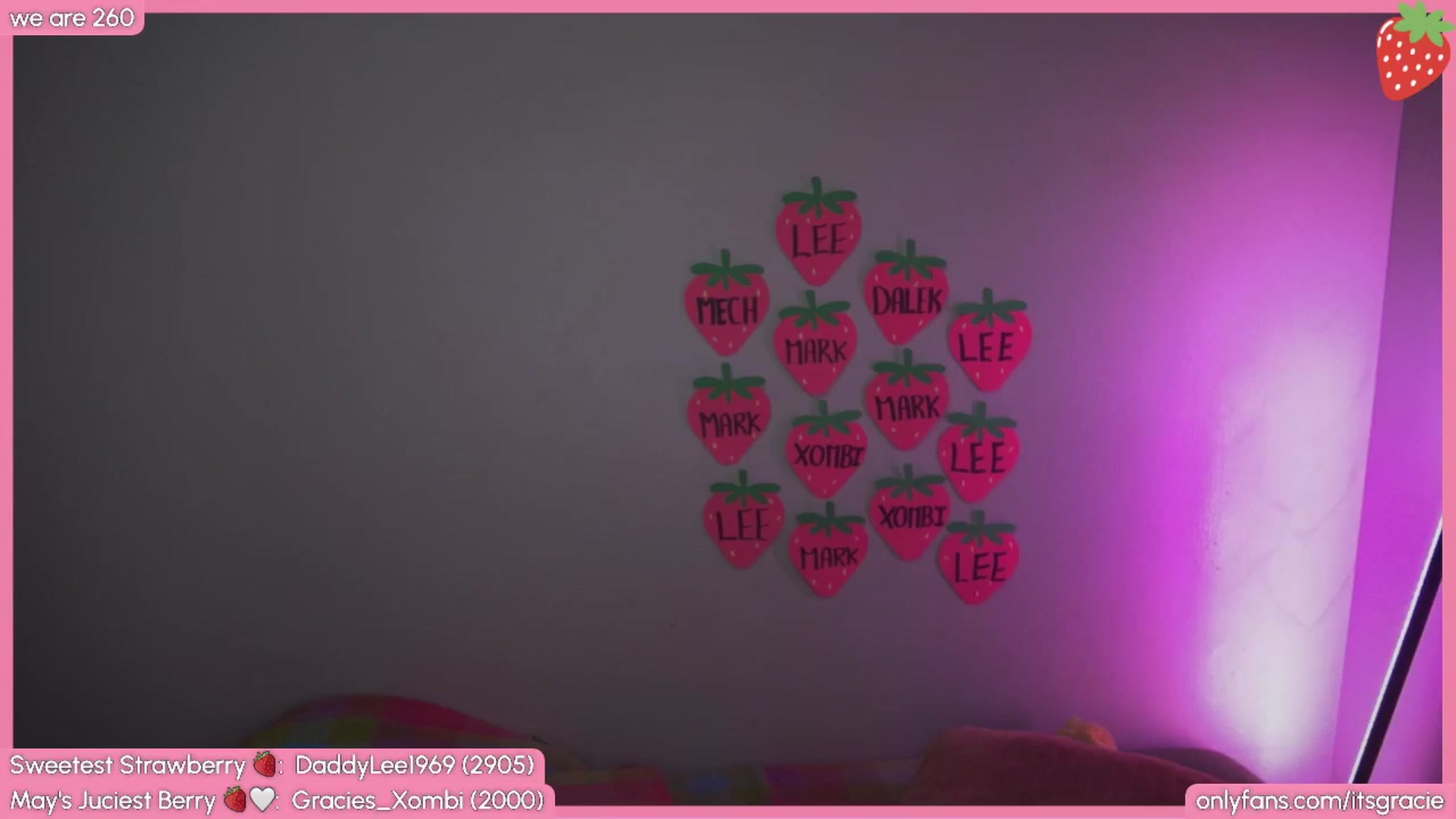 Gallery image thumbnail from Gracie's myfreecams stream on, 05/03/2026, 24:58 image 16 of 20