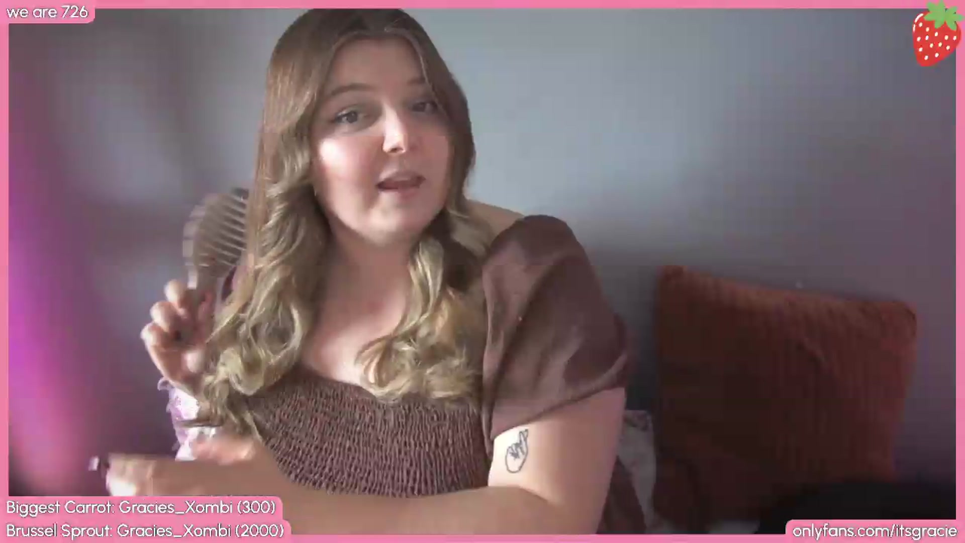 Gallery image thumbnail from Gracie's myfreecams stream on, 05/08/2026, 16:23 image 15 of 20