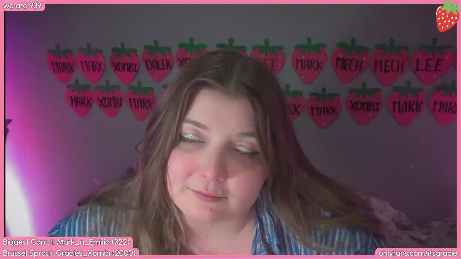 Gallery image thumbnail from Gracie's myfreecams stream on, 05/12/2026, 01:08 image 12 of 20