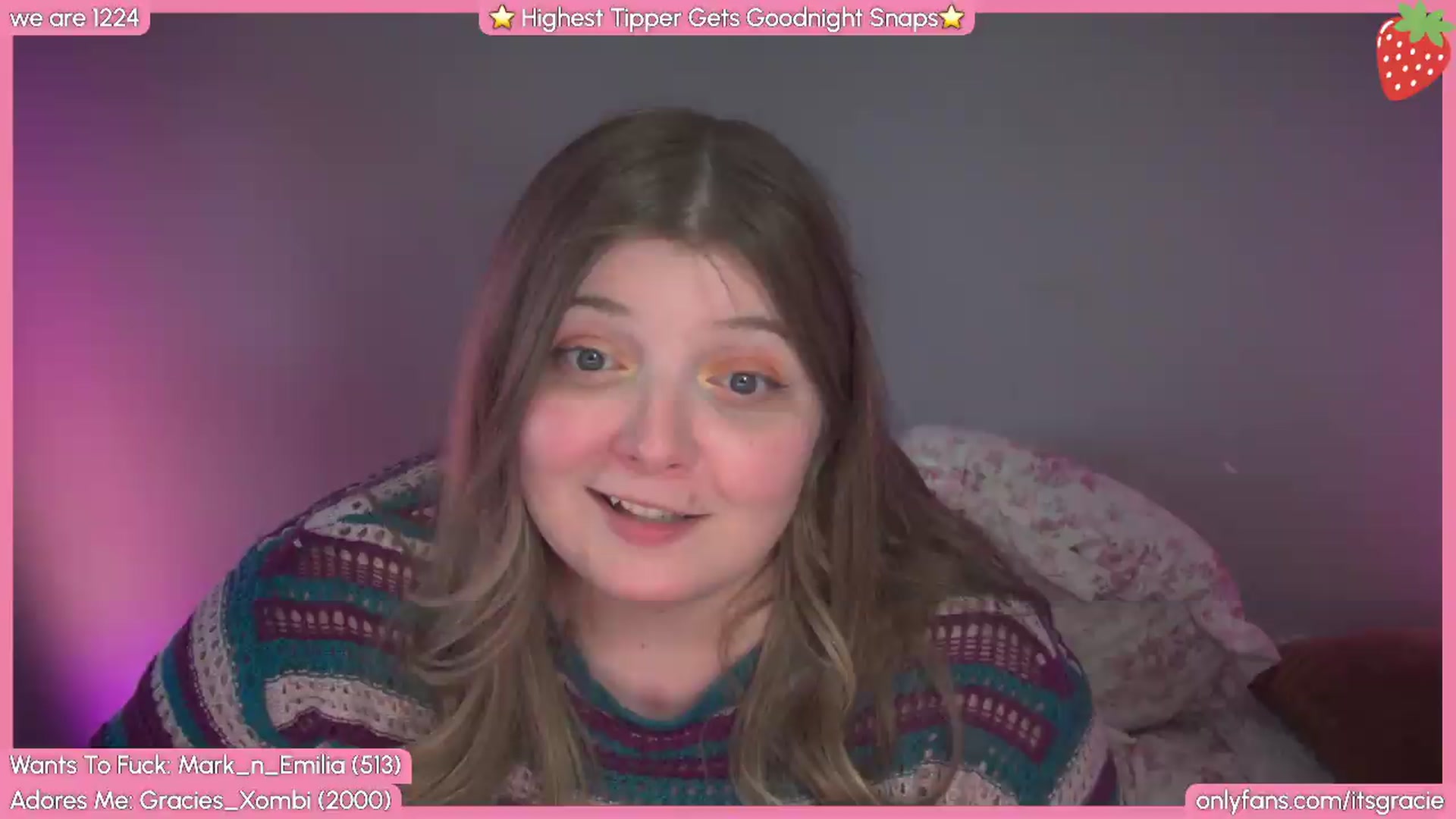 Gallery image thumbnail from Gracie's myfreecams stream on, 05/26/2026, 24:36 image 17 of 20