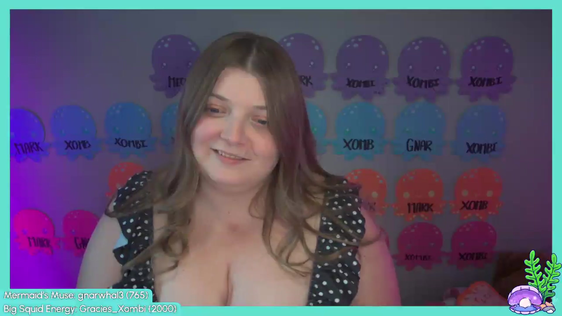Gallery image thumbnail from Gracie's myfreecams stream on, 07/20/2026, 24:03 image 17 of 20