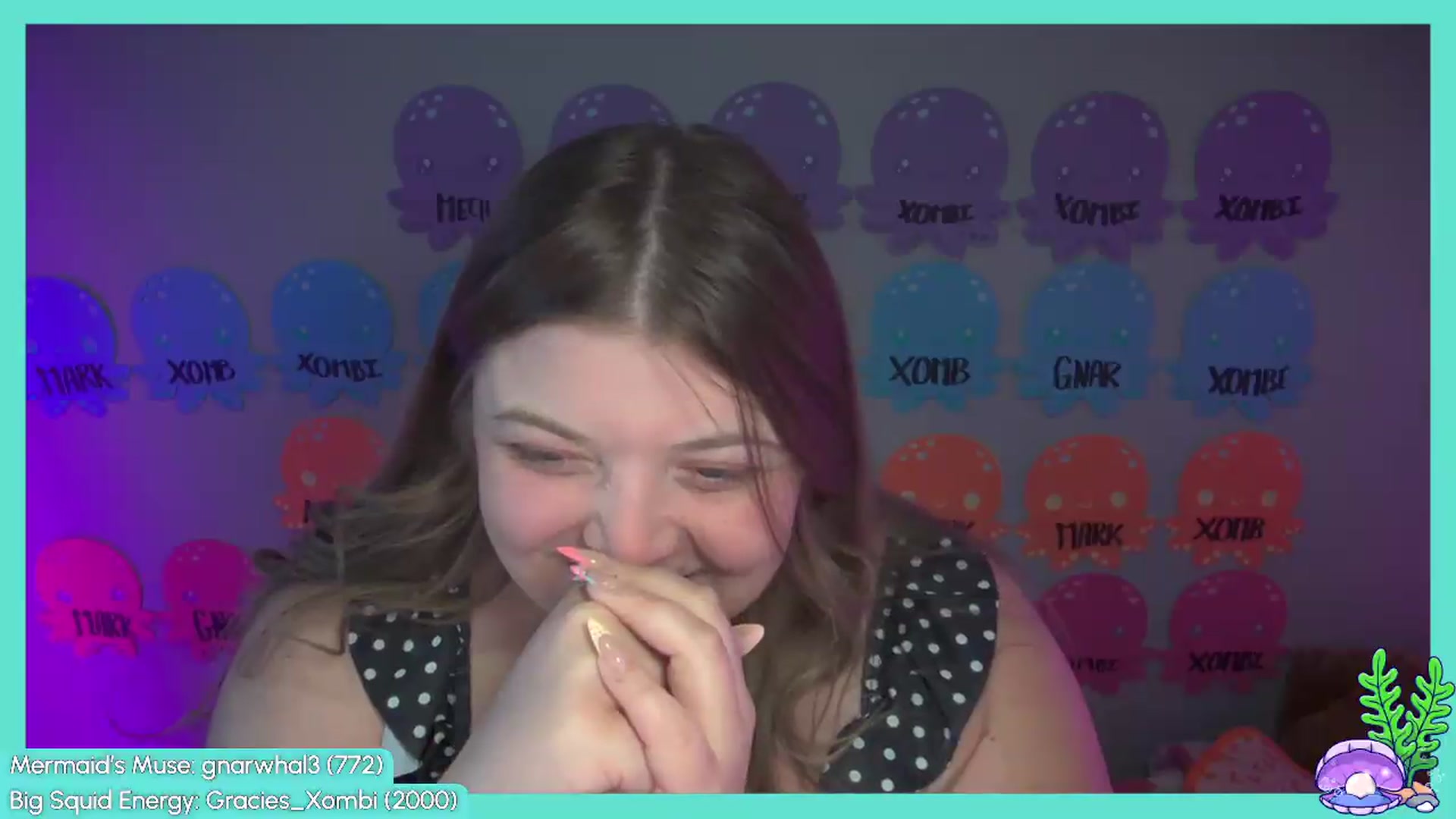 Gallery image thumbnail from Gracie's myfreecams stream on, 07/20/2026, 24:03 image 19 of 20