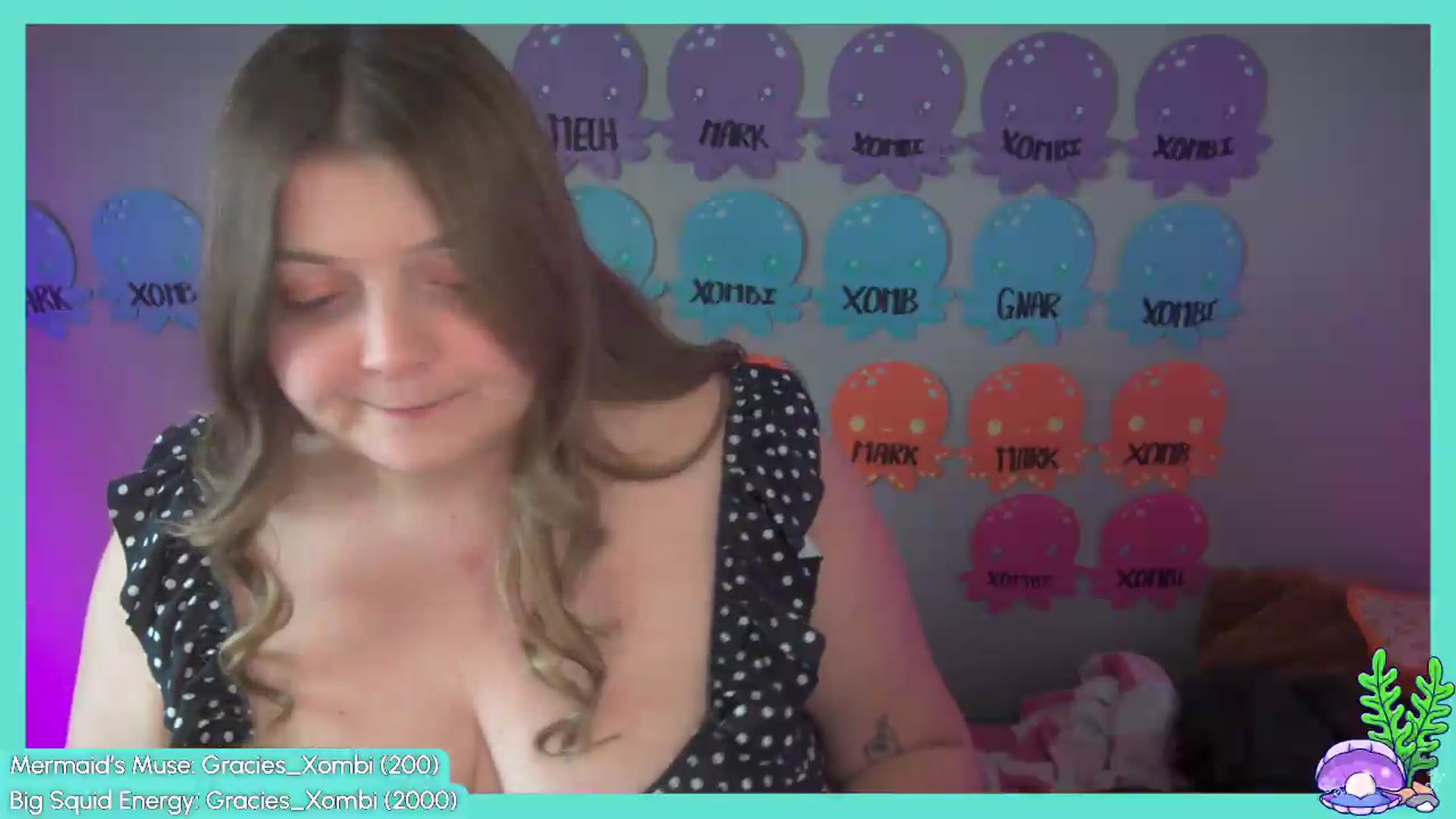 Gallery image thumbnail from Gracie's myfreecams stream on, 07/20/2026, 24:03 image 5 of 20