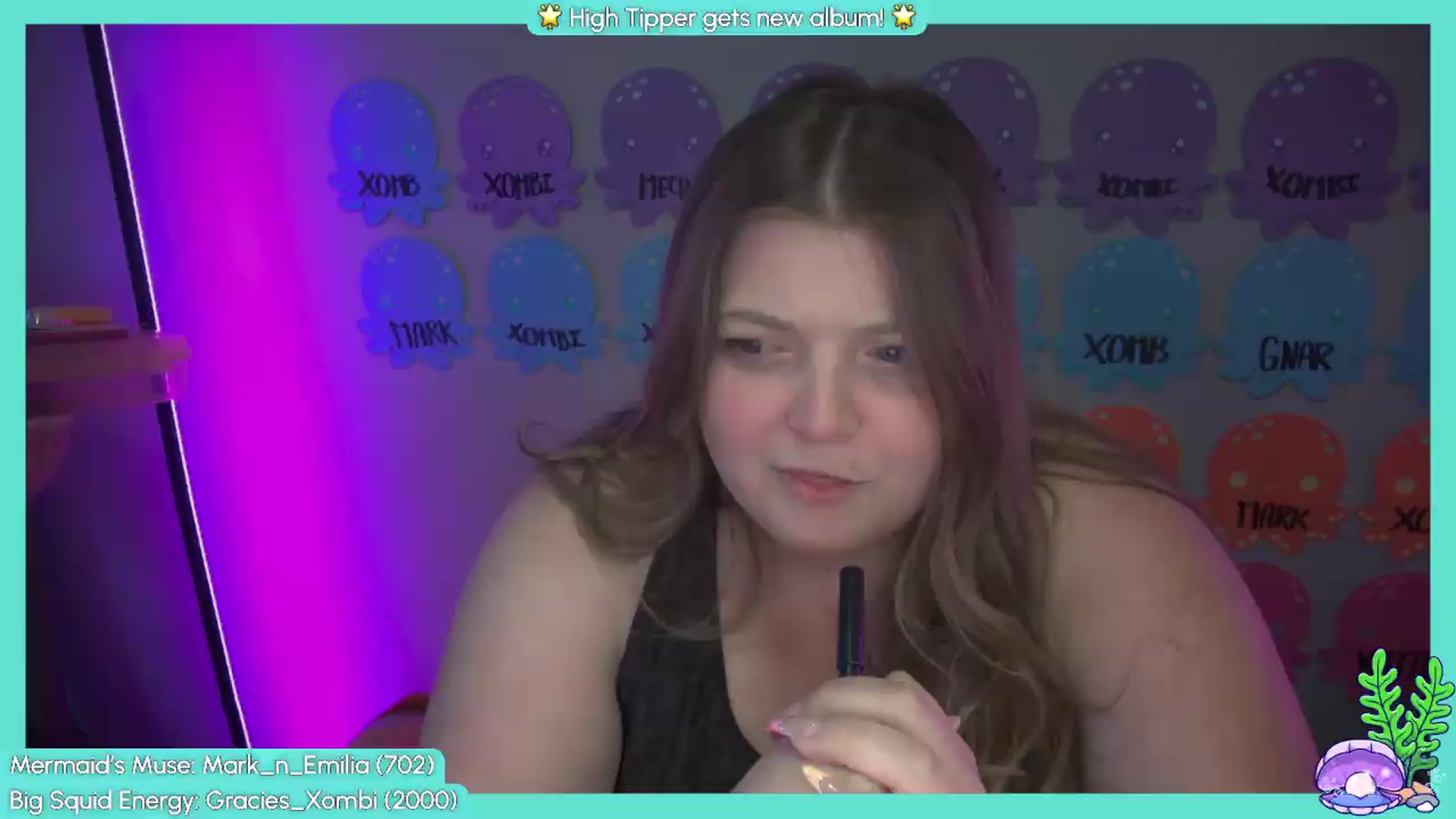 Gallery image thumbnail from Gracie's myfreecams stream on, 07/22/2026, 24:46 image 16 of 20