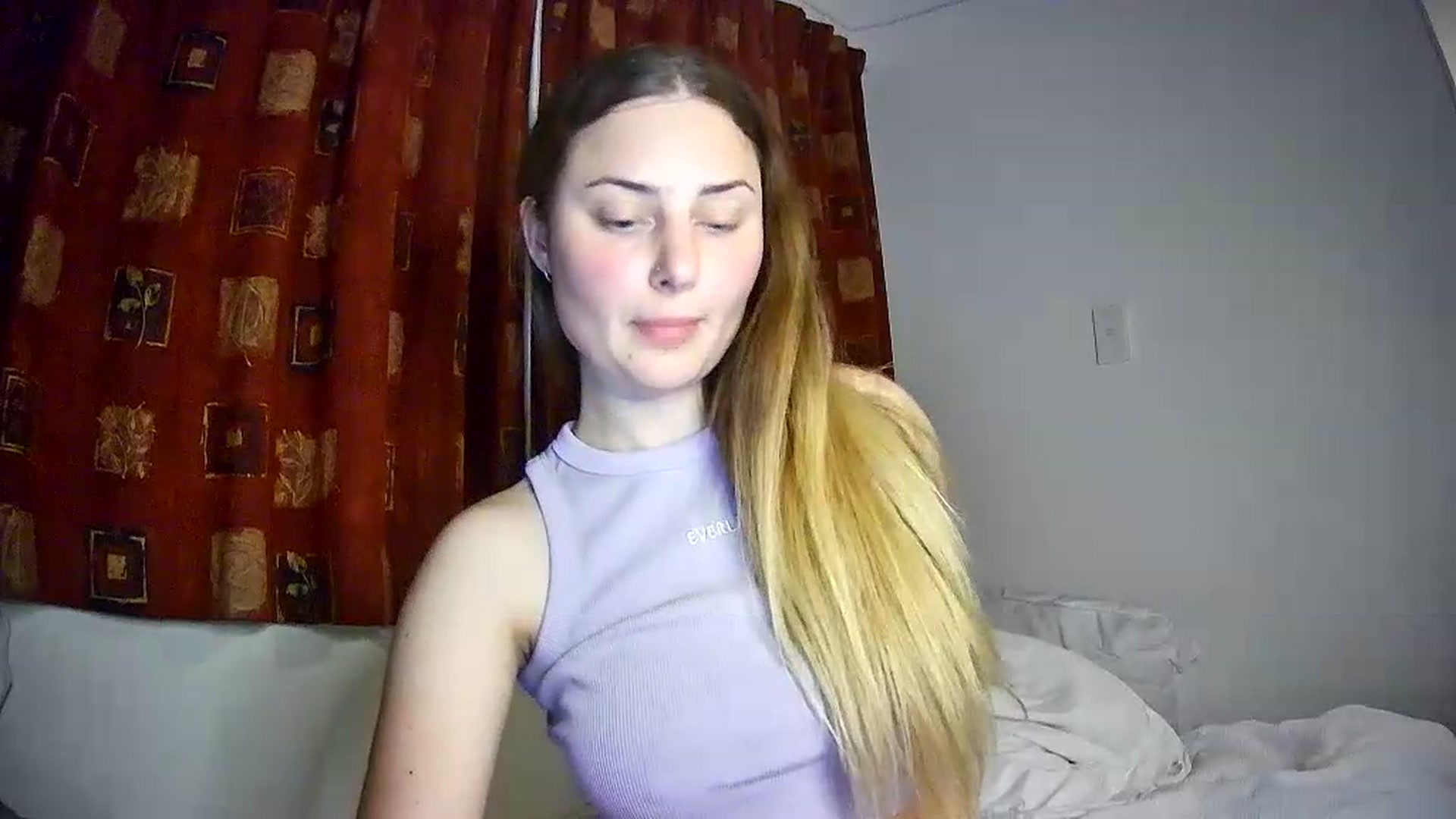 Gallery image thumbnail from Gracieee's myfreecams stream on, 06/15/2026, 10:06 image 17 of 20