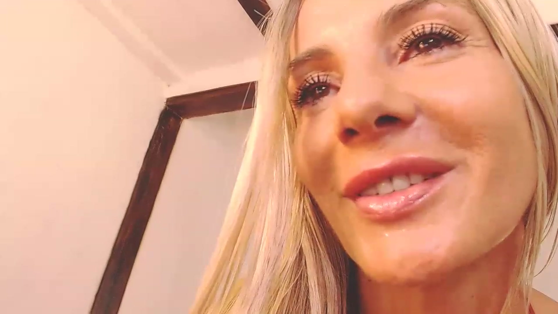 Gallery image thumbnail from Graciellla's myfreecams stream on, 07/13/2023, 23:33 image 19 of 20