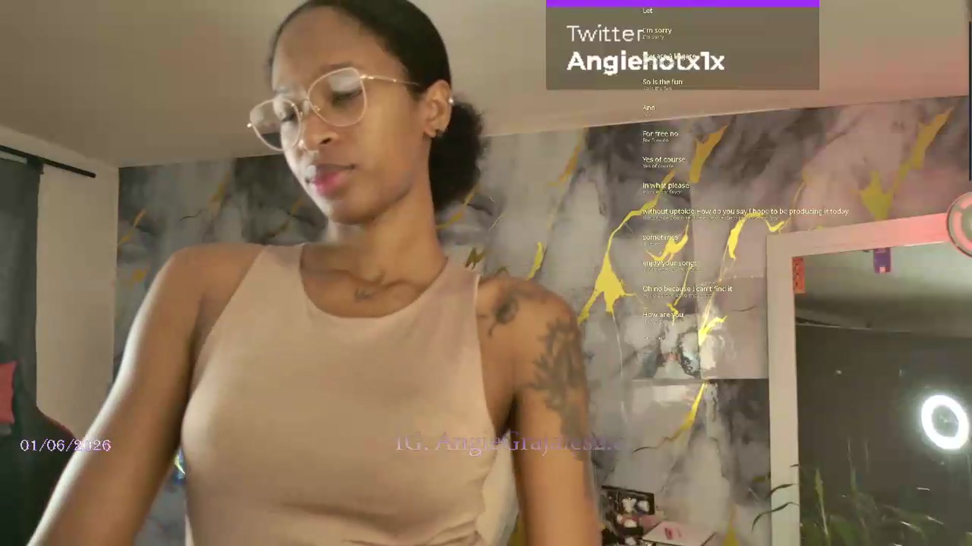 Gallery image thumbnail from GrajalesAngie's myfreecams stream on, 06/01/2026, 14:00 image 14 of 20