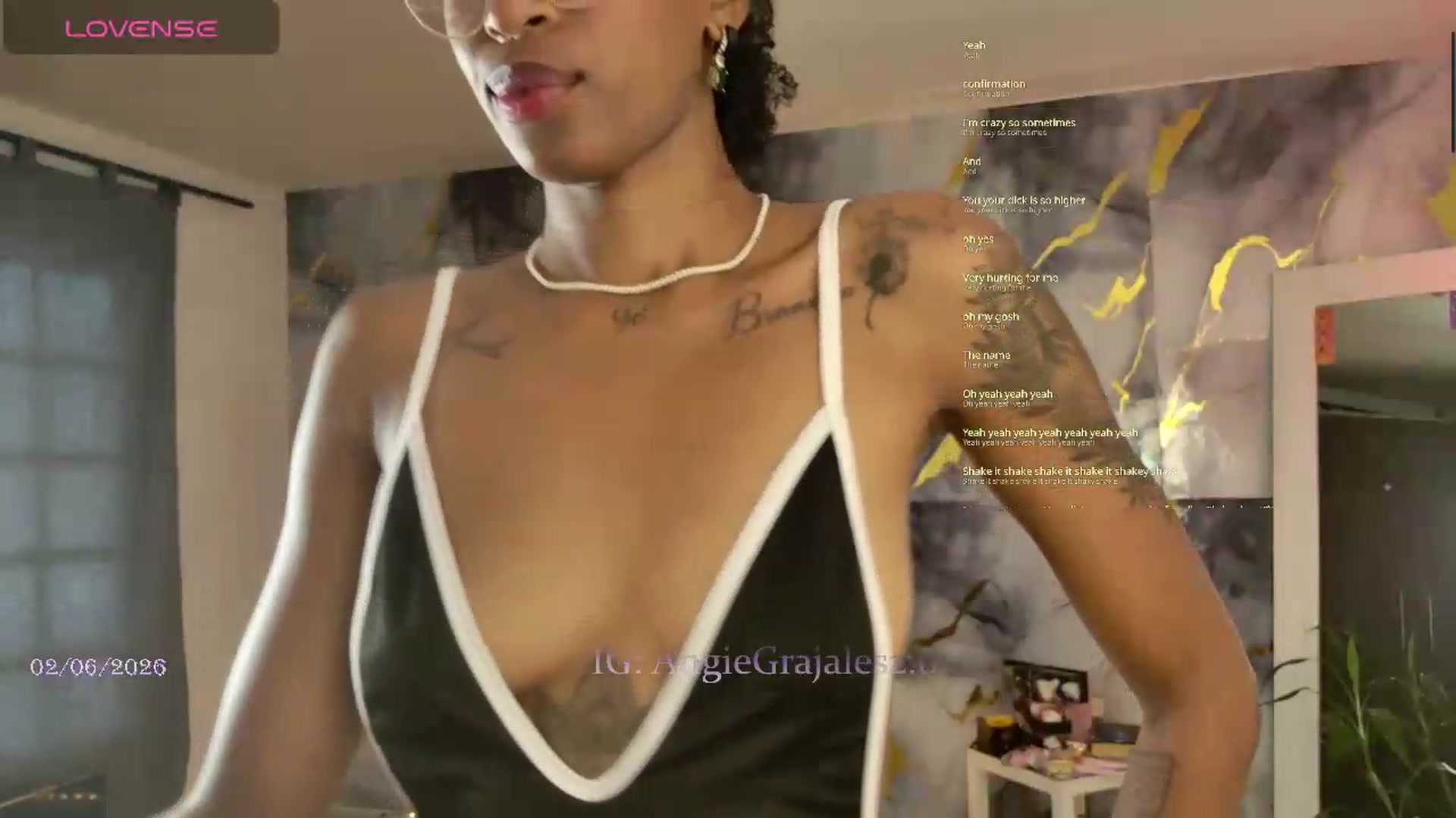 Gallery image thumbnail from GrajalesAngie's myfreecams stream on, 06/02/2026, 14:22 image 12 of 20