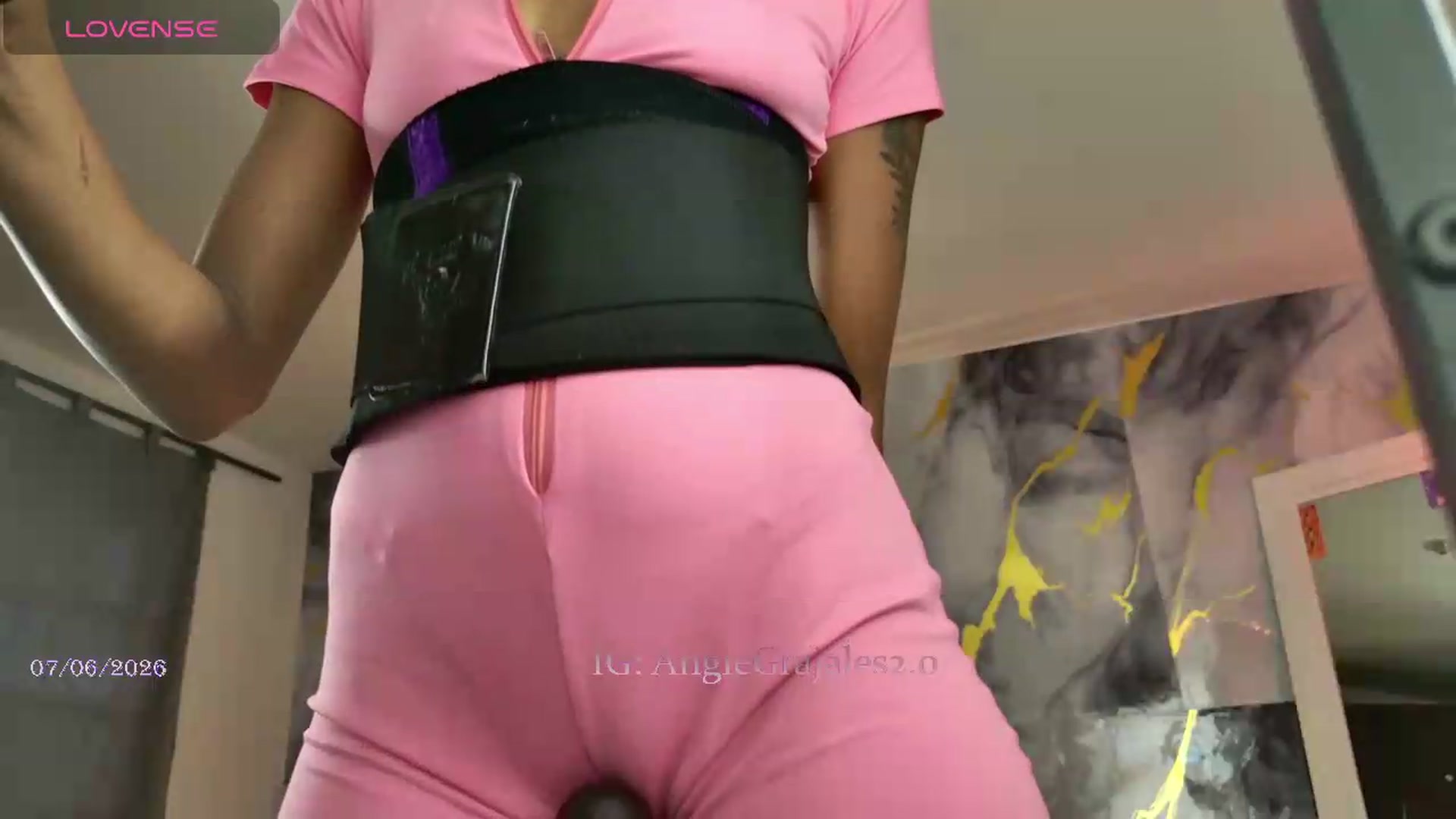 Gallery image thumbnail from GrajalesAngie's myfreecams stream on, 06/07/2026, 20:33 image 11 of 20