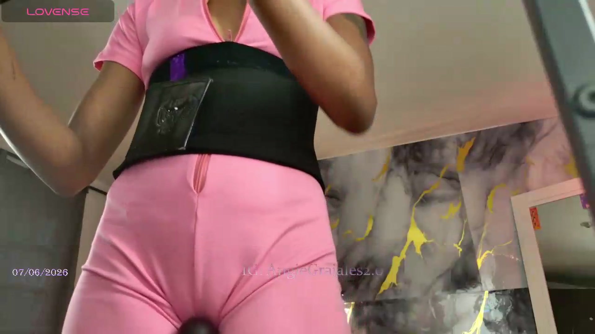 Gallery image thumbnail from GrajalesAngie's myfreecams stream on, 06/07/2026, 20:33 image 10 of 20