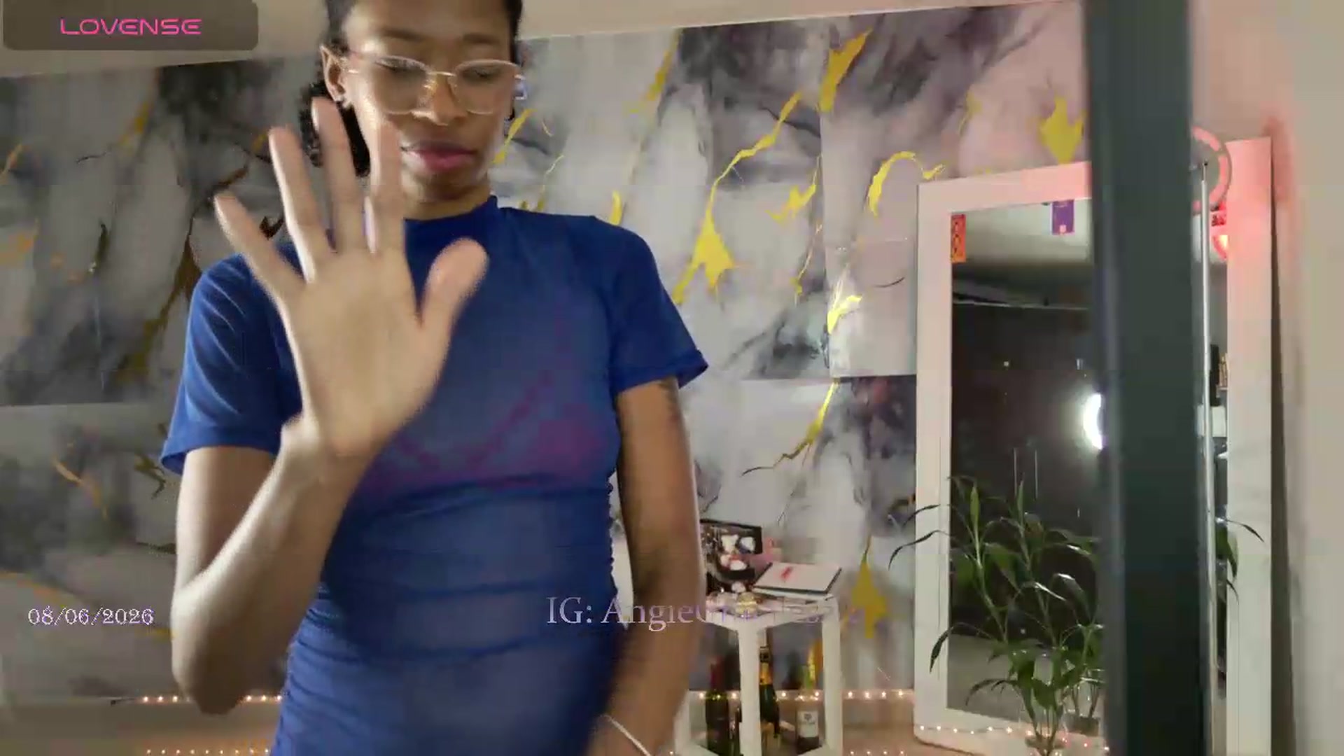 Gallery image thumbnail from GrajalesAngie's myfreecams stream on, 06/08/2026, 18:02 image 16 of 20