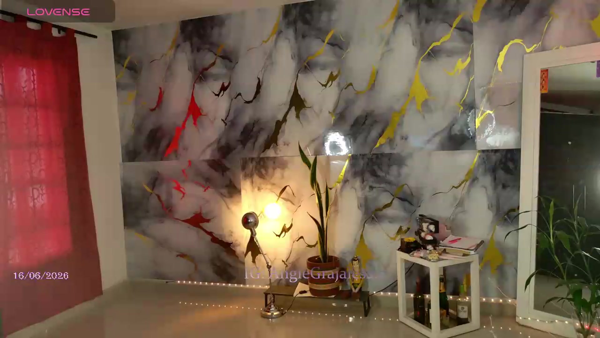 Gallery image thumbnail from GrajalesAngie's myfreecams stream on, 06/16/2026, 14:19 image 6 of 20