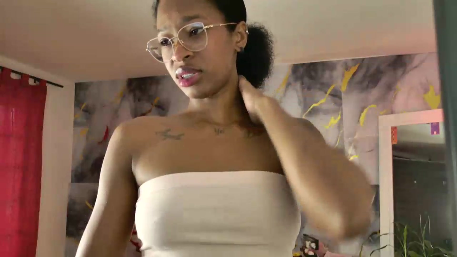 Gallery image thumbnail from GrajalesAngie's myfreecams stream on, 06/20/2026, 13:34 image 5 of 20