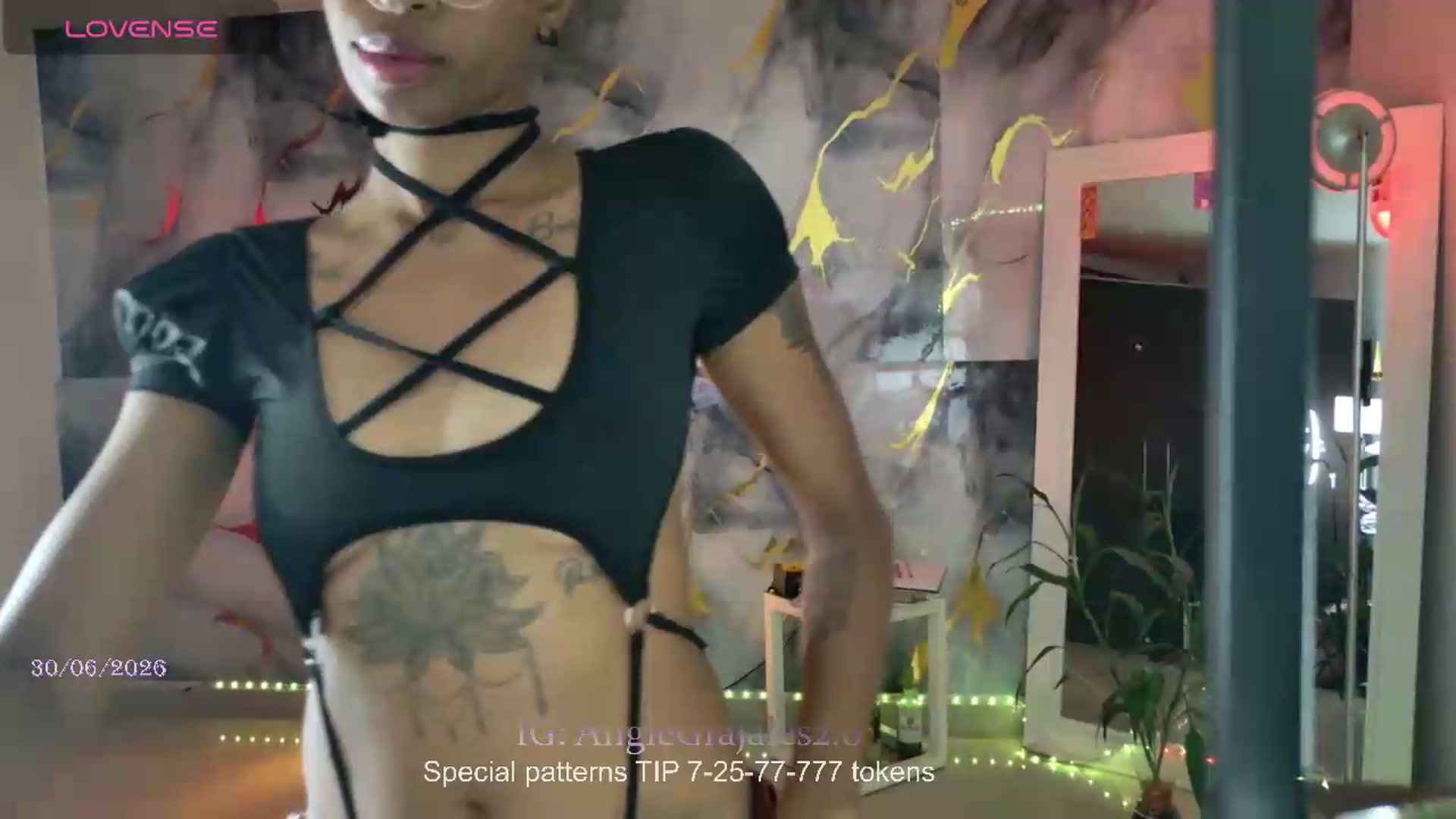 Gallery image thumbnail from GrajalesAngie's myfreecams stream on, 06/30/2026, 14:12 image 15 of 20