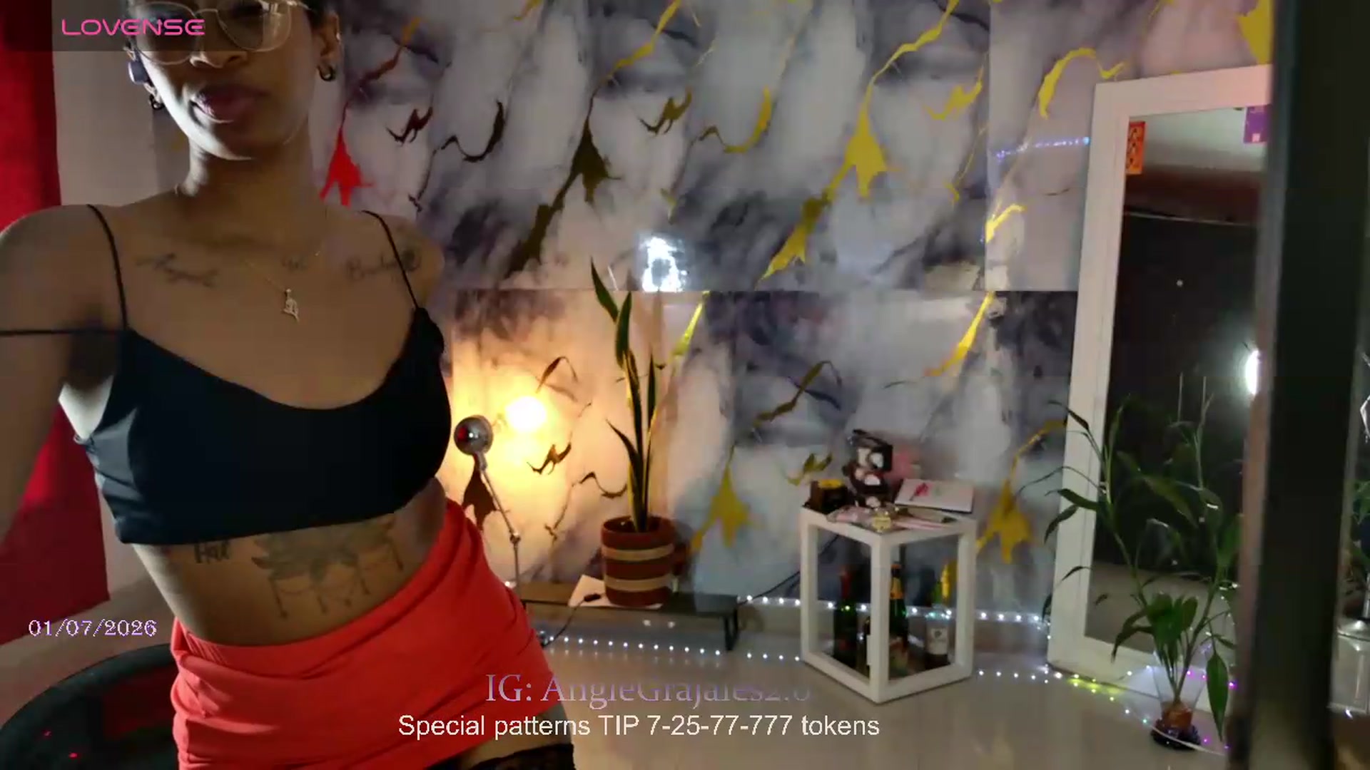 Gallery image thumbnail from GrajalesAngie's myfreecams stream on, 07/01/2026, 17:11 image 16 of 20