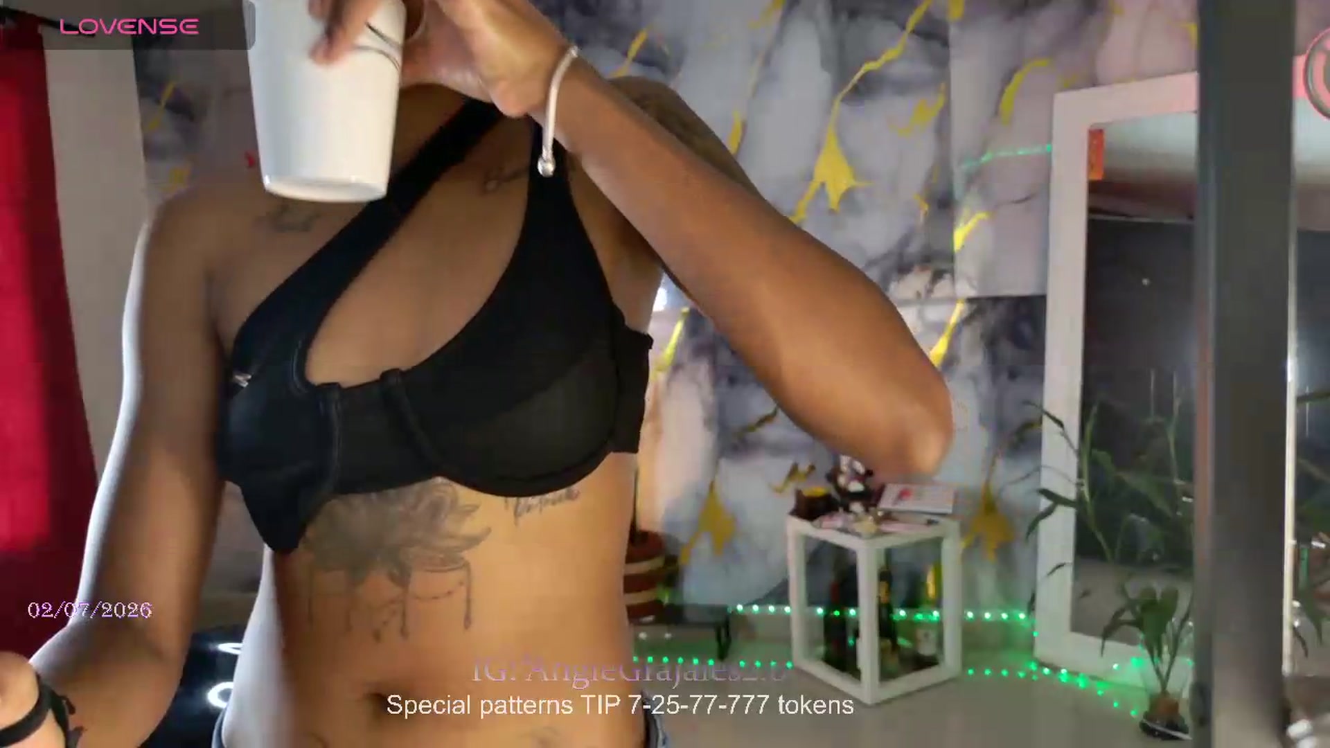 Gallery image thumbnail from GrajalesAngie's myfreecams stream on, 07/02/2026, 16:01 image 14 of 20