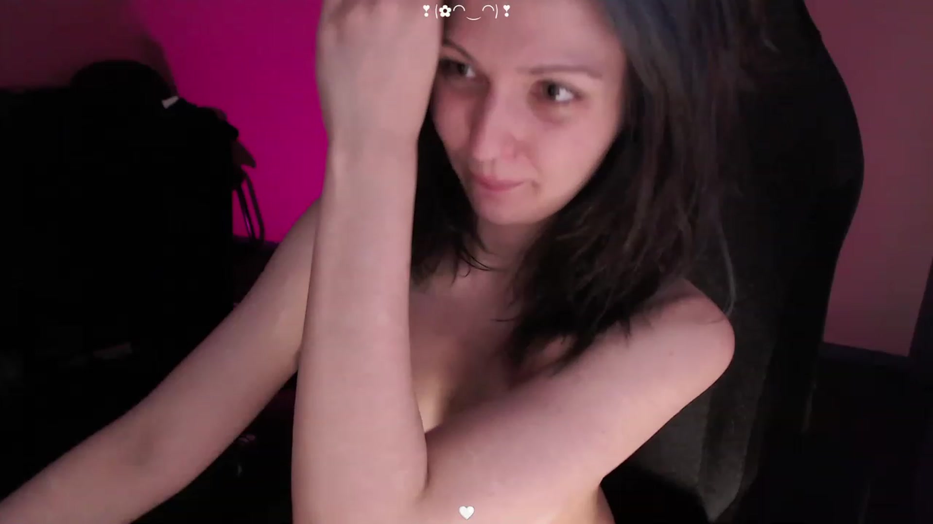 Gallery image thumbnail from GreasyTits's myfreecams stream on, 03/05/2023, 07:29 image 17 of 20