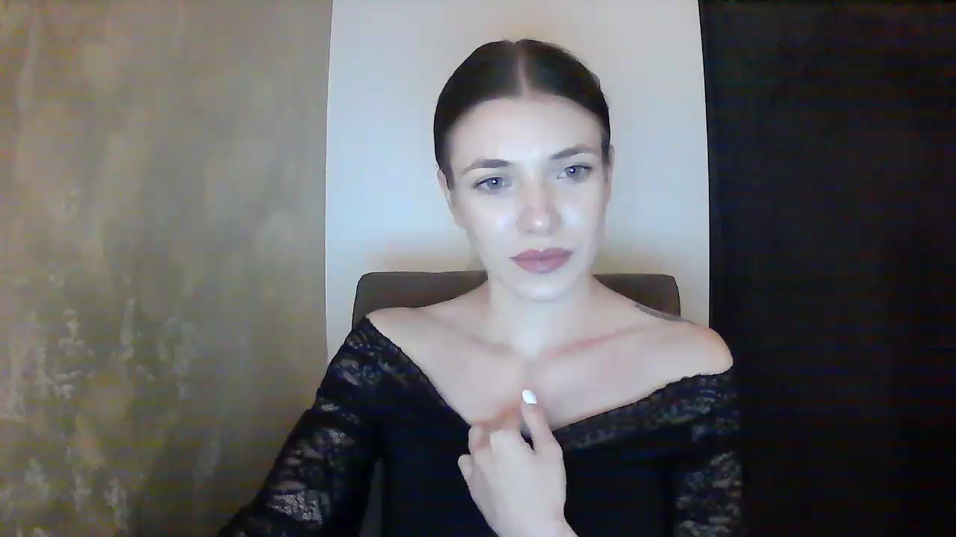 Gallery image thumbnail from GreenKittyy's myfreecams stream on, 12/03/2022, 01:25 image 19 of 20