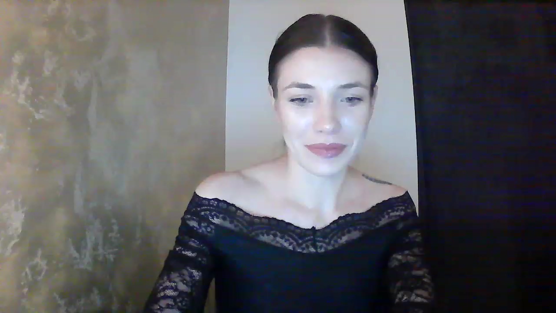 Gallery image thumbnail from GreenKittyy's myfreecams stream on, 12/03/2022, 01:25 image 2 of 20