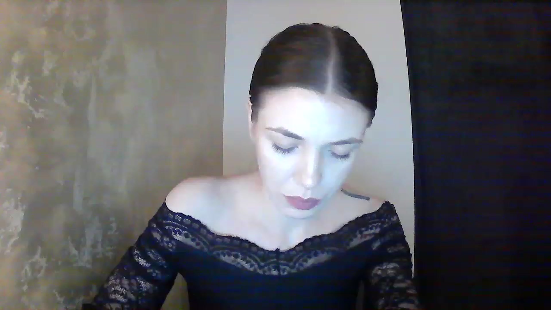 Gallery image thumbnail from GreenKittyy's myfreecams stream on, 12/03/2022, 01:25 image 3 of 20