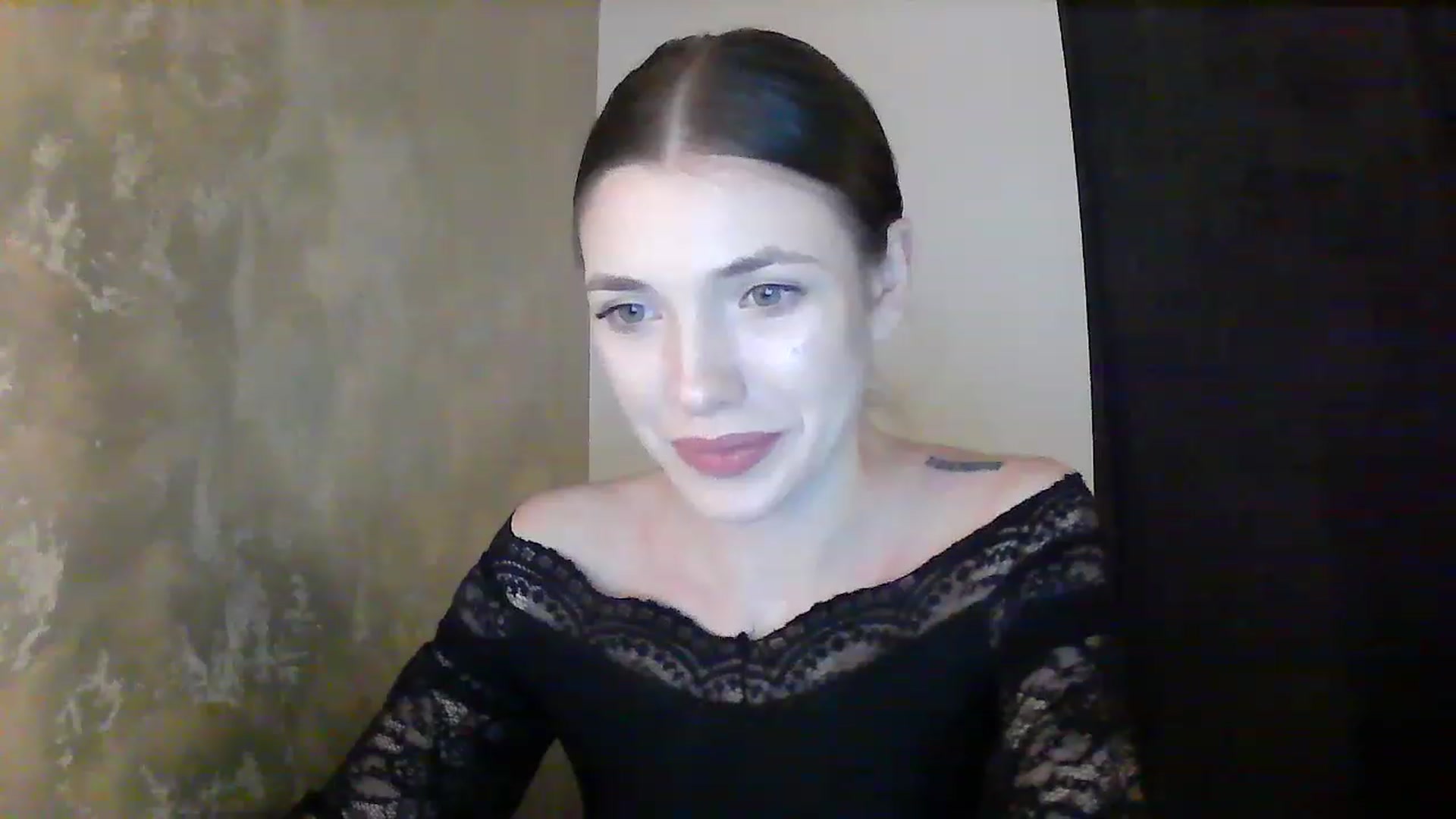 Gallery image thumbnail from GreenKittyy's myfreecams stream on, 12/03/2022, 01:25 image 15 of 20