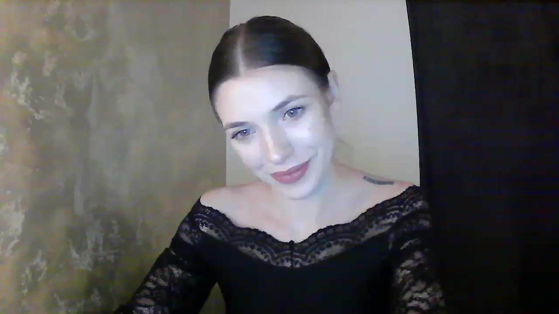 Gallery image thumbnail from GreenKittyy's myfreecams stream on, 12/03/2022, 01:25 image 14 of 20
