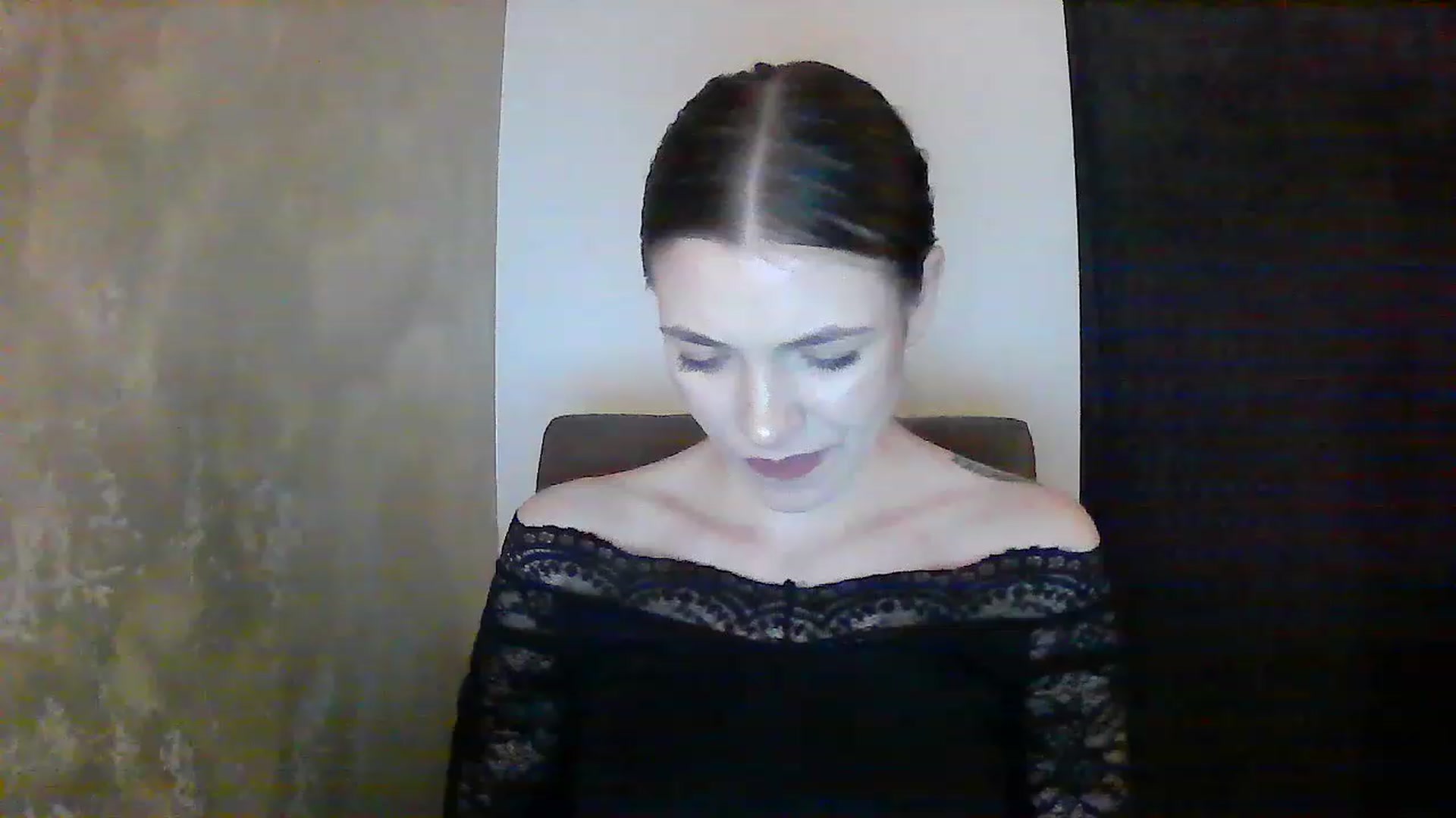Gallery image thumbnail from GreenKittyy's myfreecams stream on, 12/03/2022, 01:25 image 19 of 20
