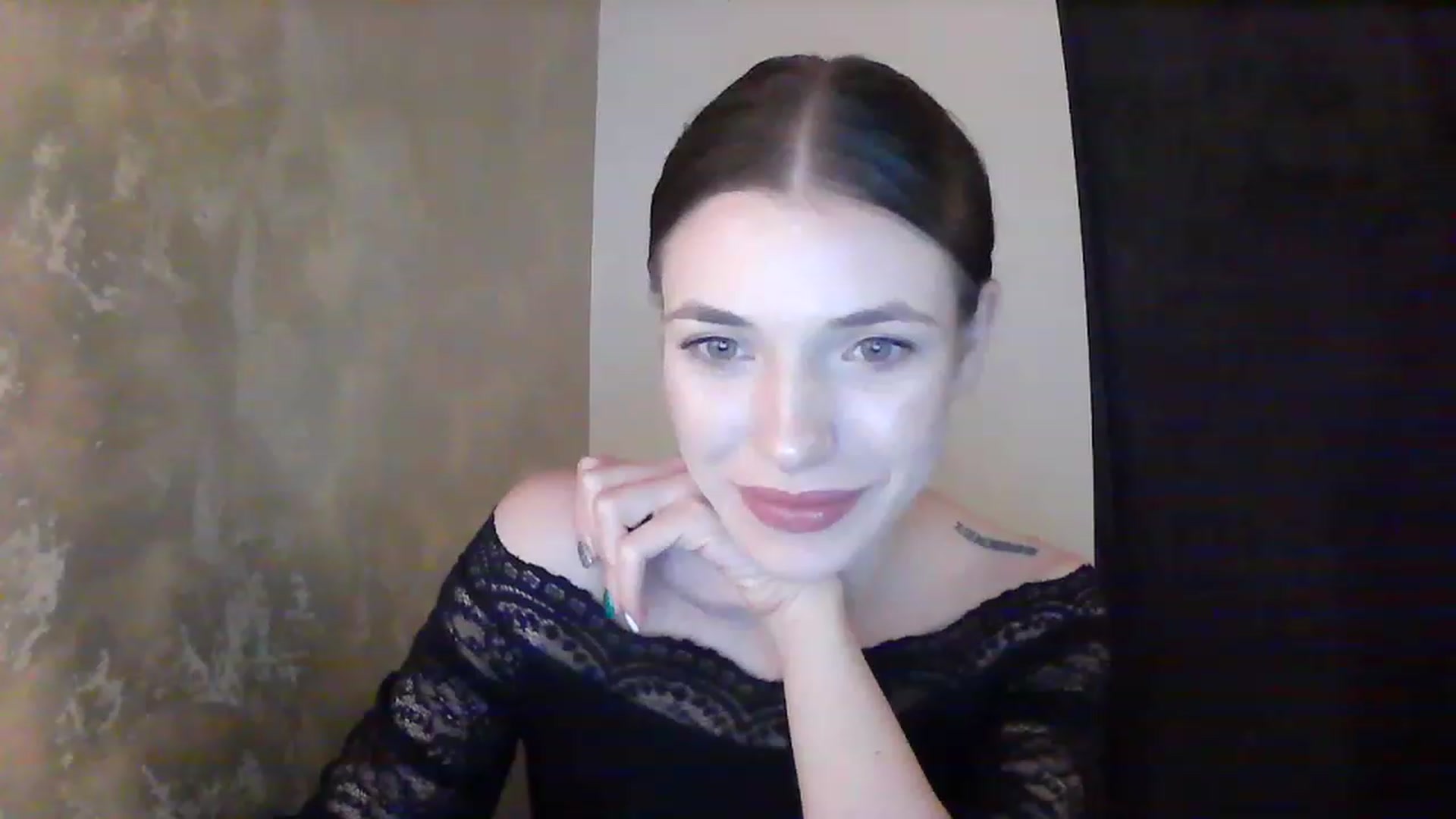 Gallery image thumbnail from GreenKittyy's myfreecams stream on, 12/03/2022, 01:25 image 1 of 20