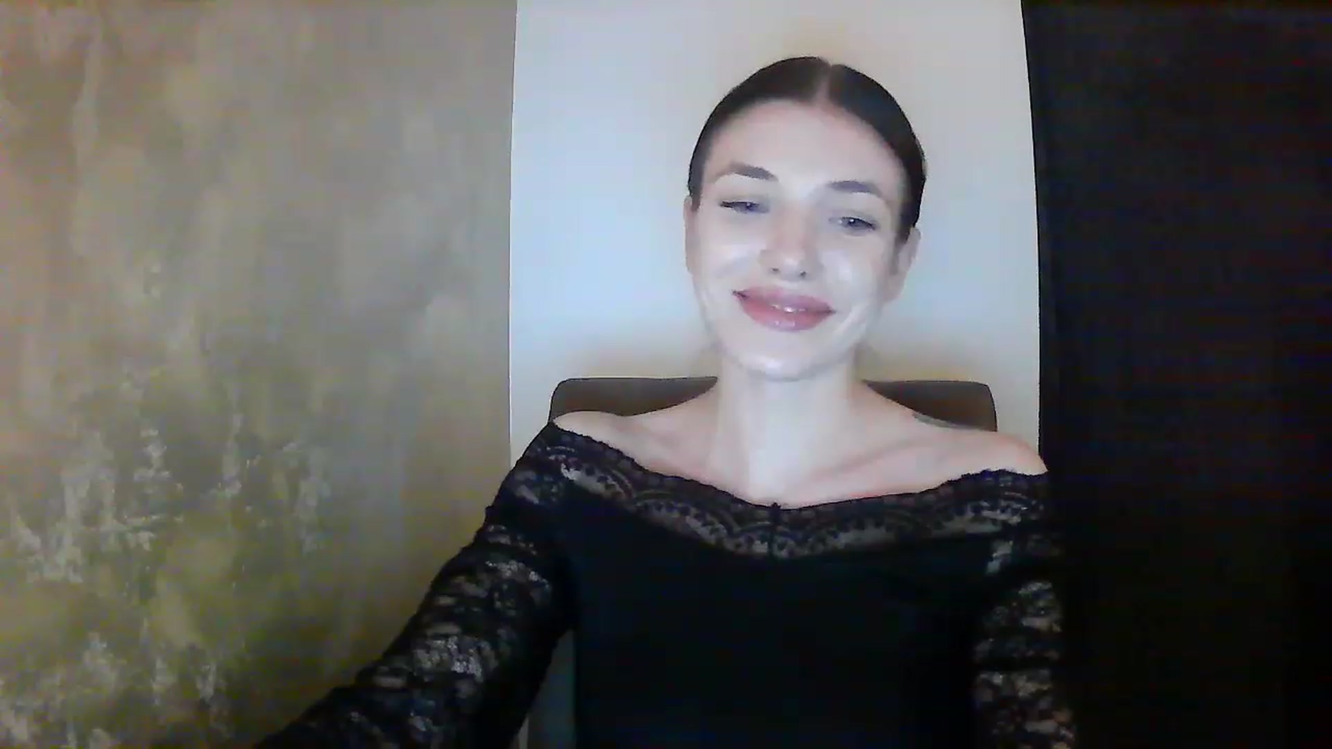 Gallery image thumbnail from GreenKittyy's myfreecams stream on, 12/03/2022, 01:25 image 17 of 20