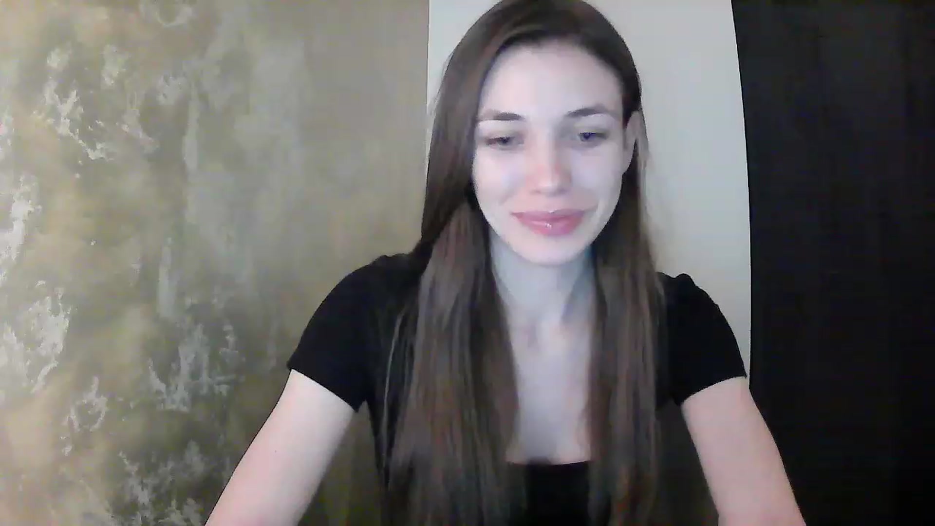 Gallery image thumbnail from GreenKittyy's myfreecams stream on, 12/04/2022, 24:45 image 10 of 20
